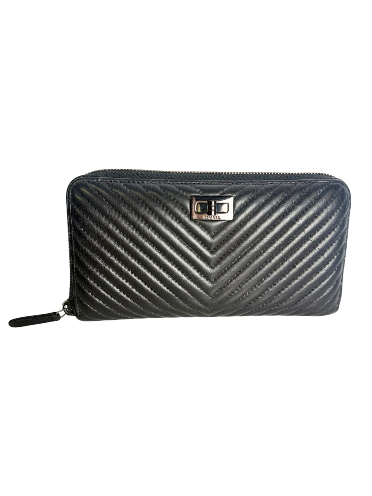 Chanel 2.55 Reissue Chevron Zip Around Wallet Black T8535