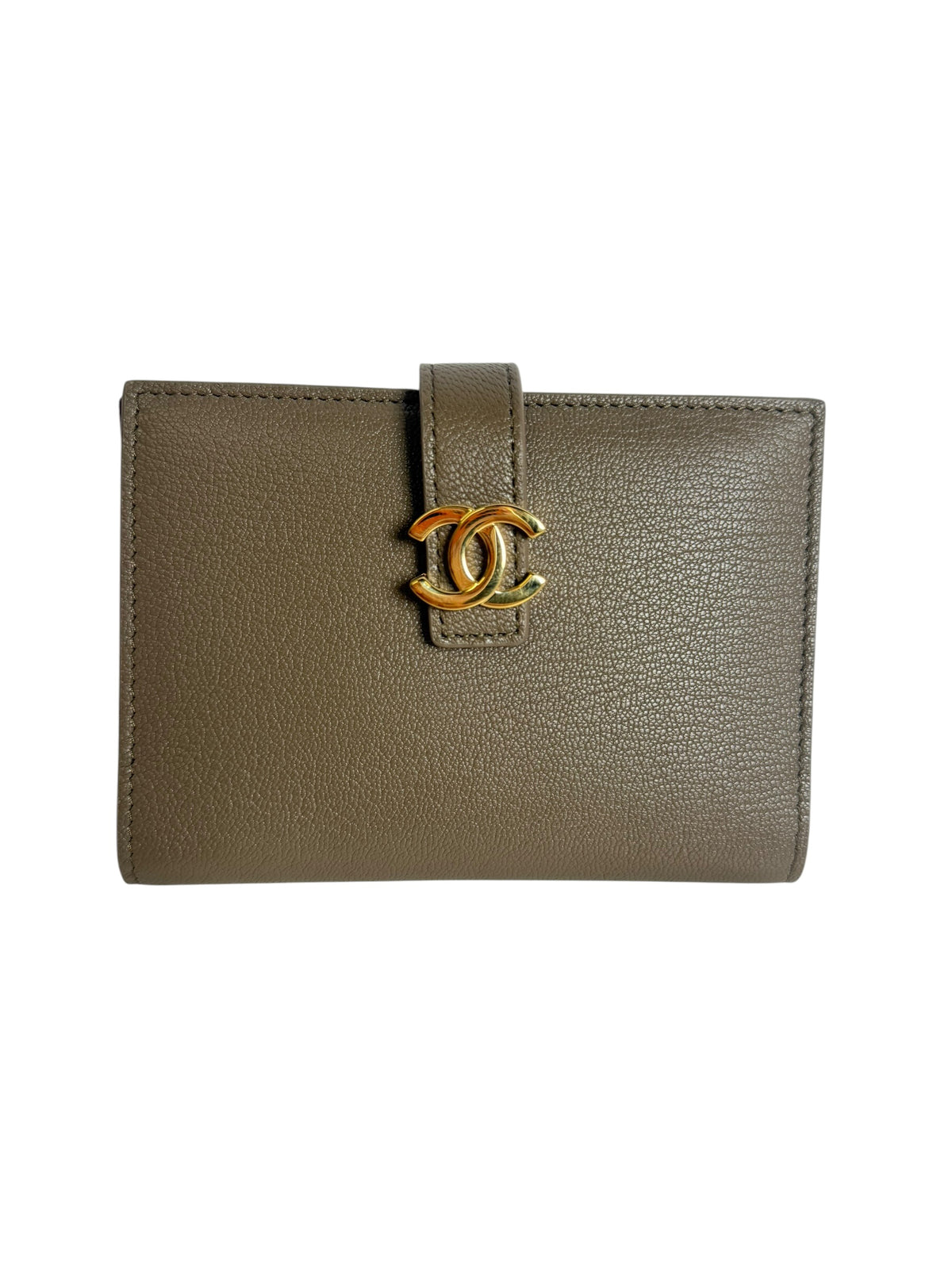 Chanel Taupe Leather CC Bifold Wallet T8082