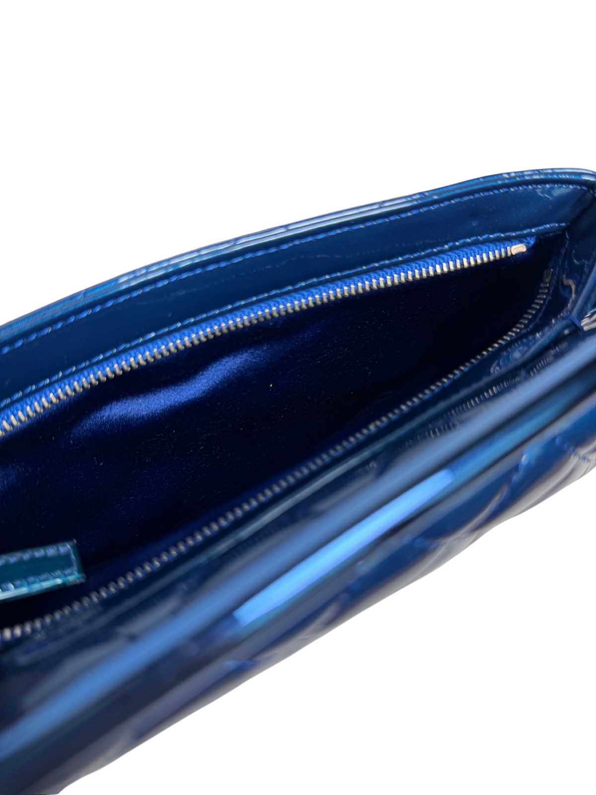 Chanel Metallic Patent Blue Handle T8496