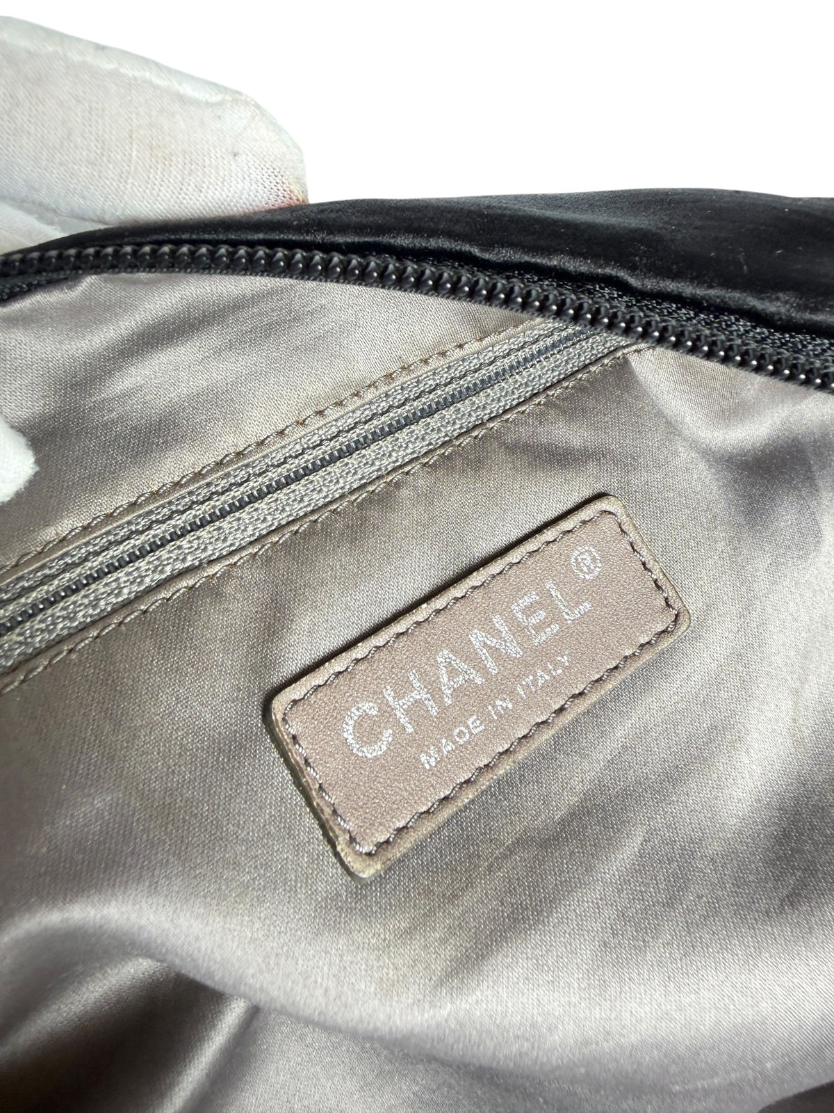 Chanel 2.55 Reissue Black Jumbo Satin Bow Bag T8345
