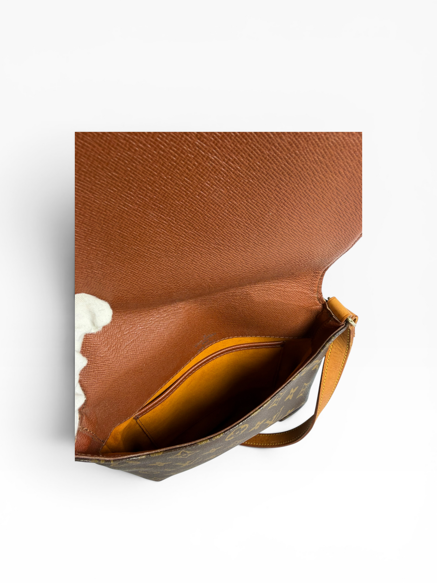 Louis Vuitton mono Flap #1001