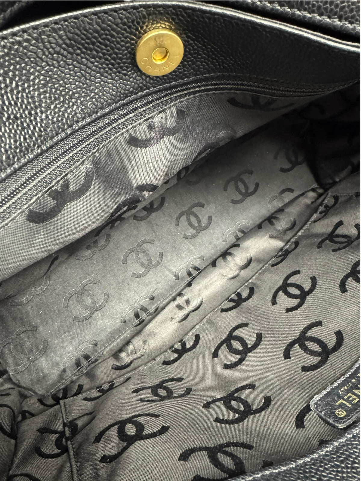 Chanel Black Caviar CC Stitched Medium Tote T9365