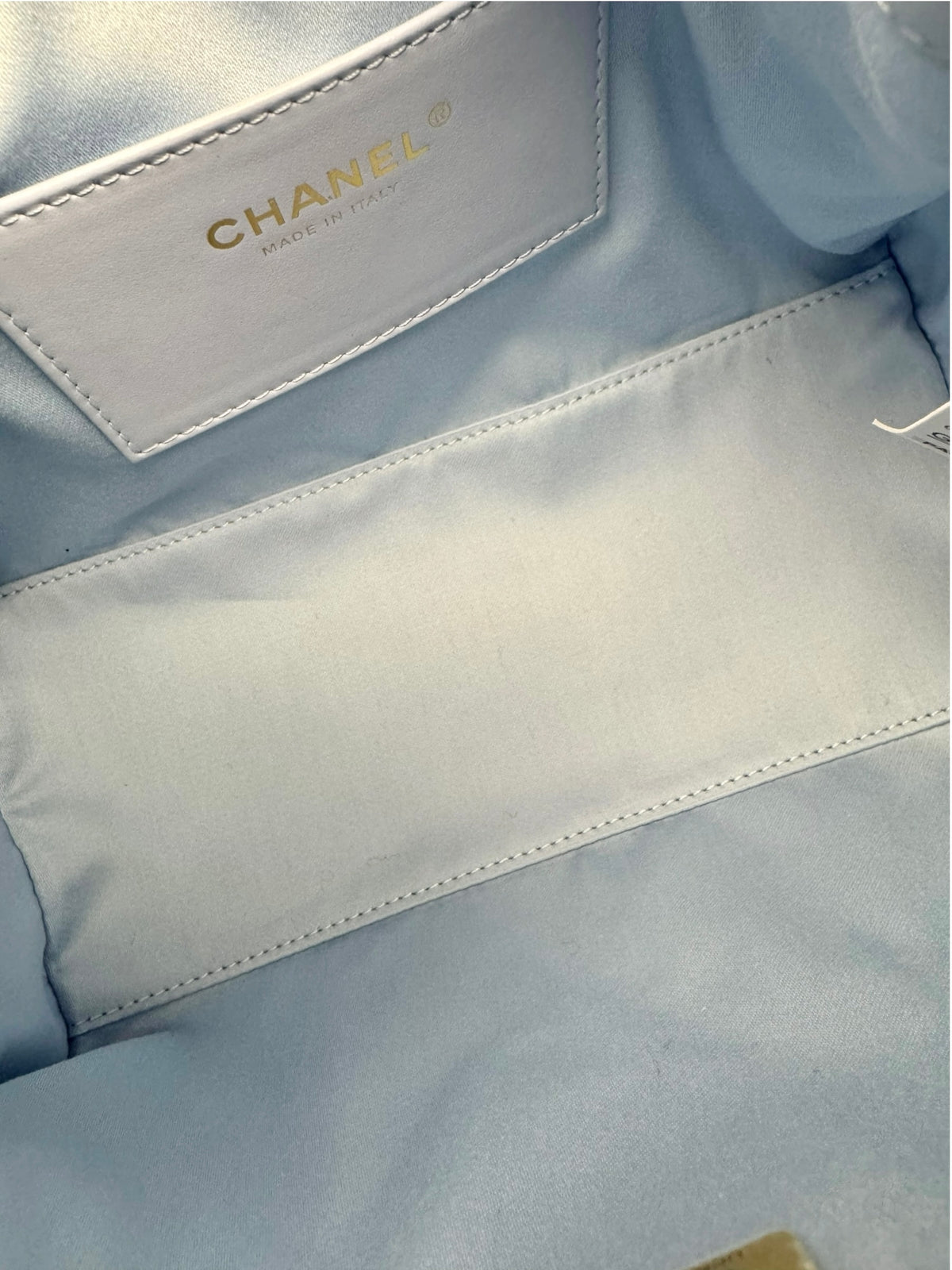 Chanel Small Blue Caviar 25 GHW T9343