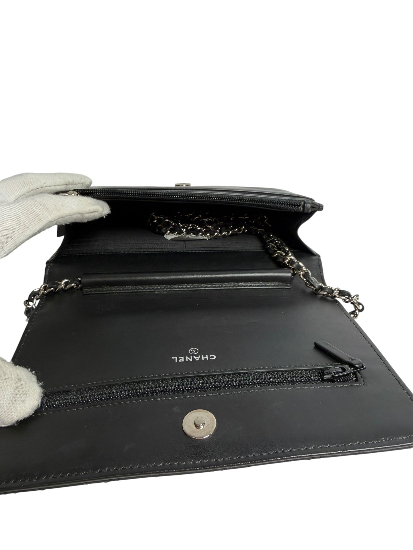 Chanel Black Studded Camellia Wallet On Chain T2289
