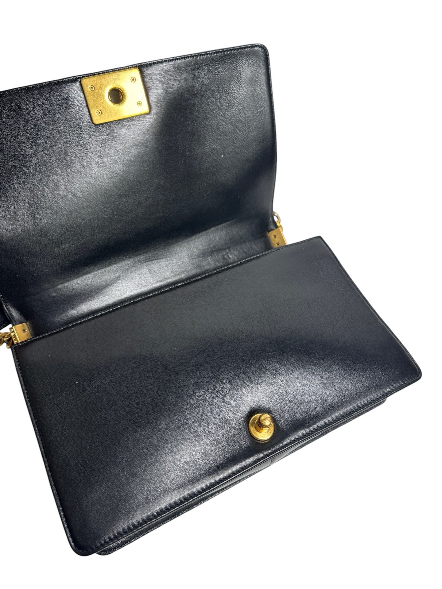 chanel boy medium black ghw