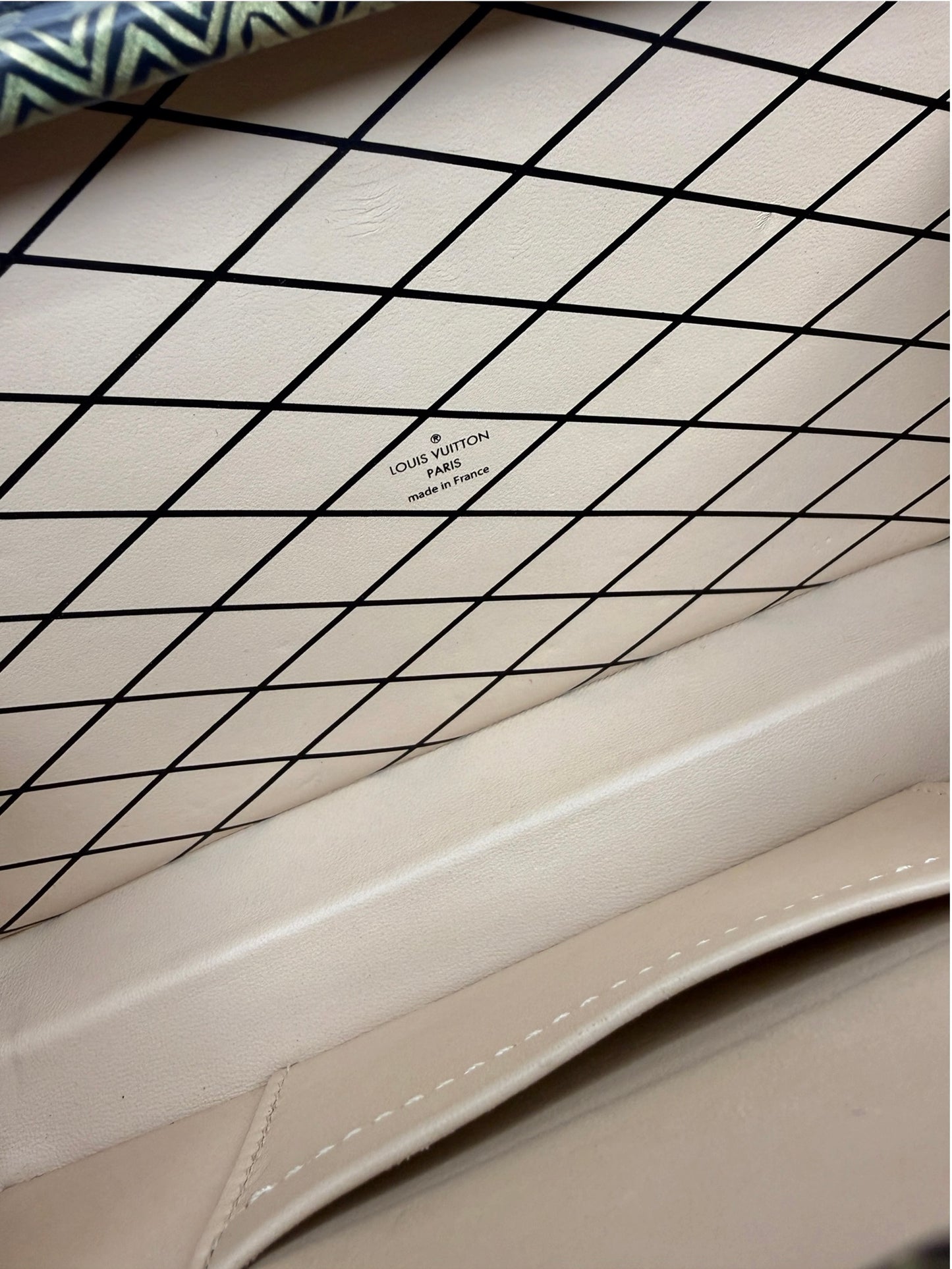 Louis Vuitton Epi Chevron Petite Malle T8693
