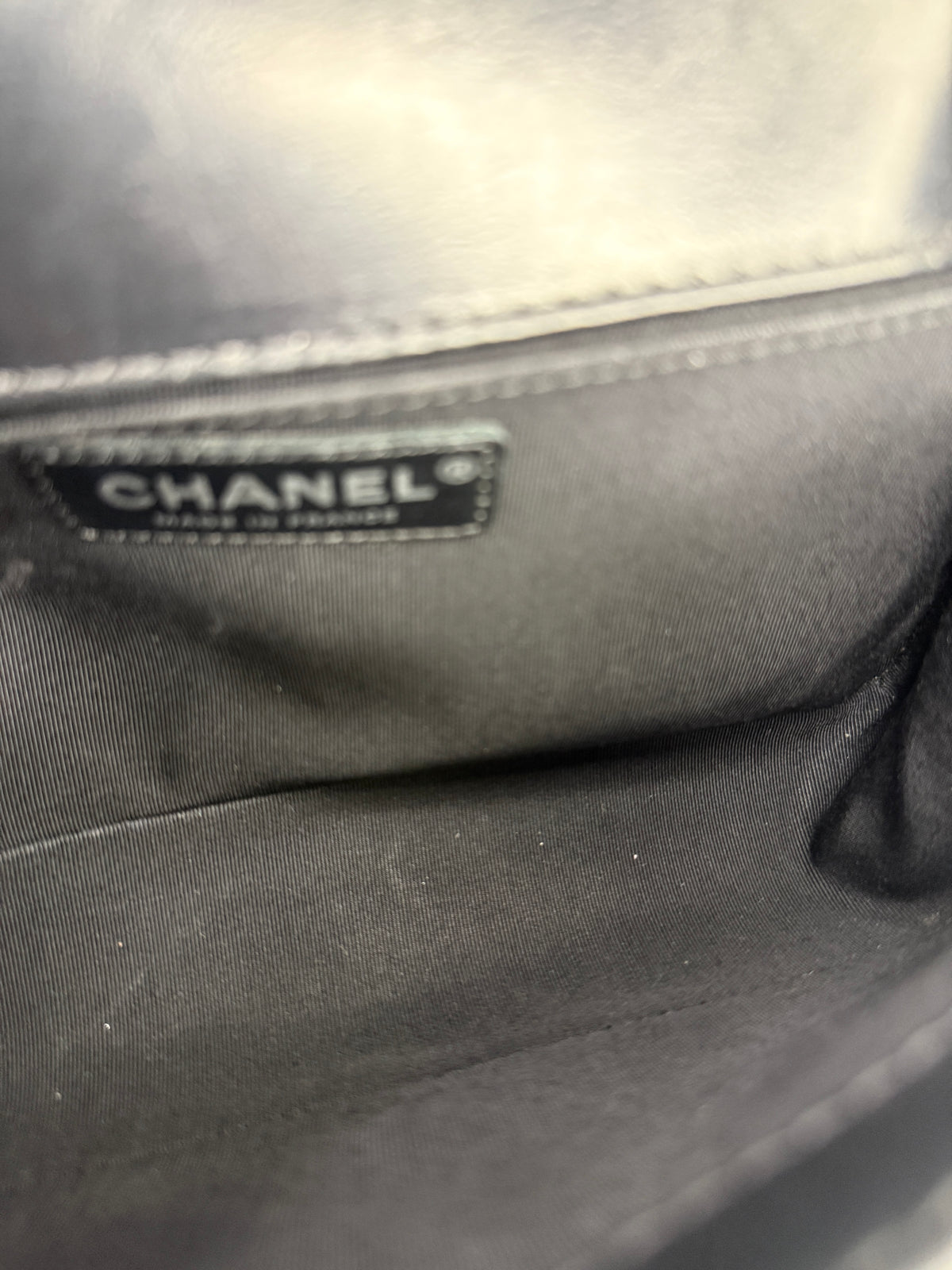 Chanel Black Chain Around Top Handle Boy Bag T8970