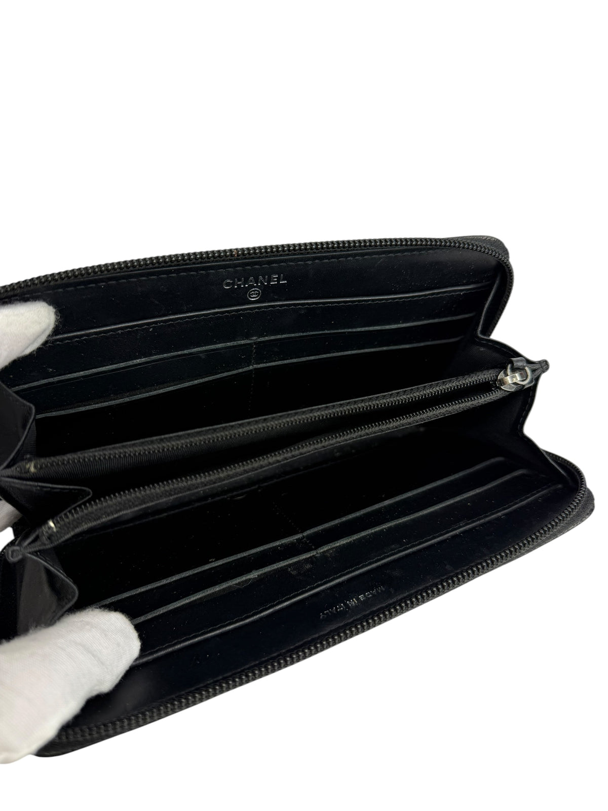 Chanel Black Caviar Boy Zip Around Wallet SHW T8875