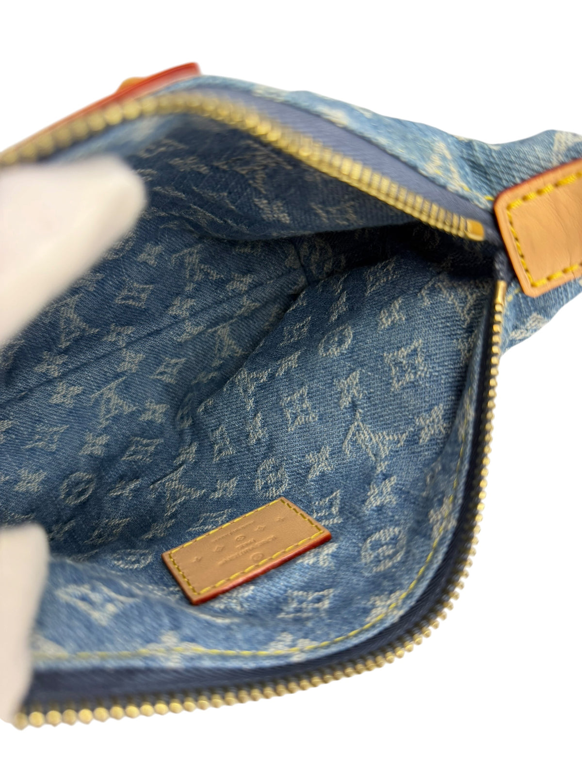 Louis Vuitton Denim Hills Pochette T8853