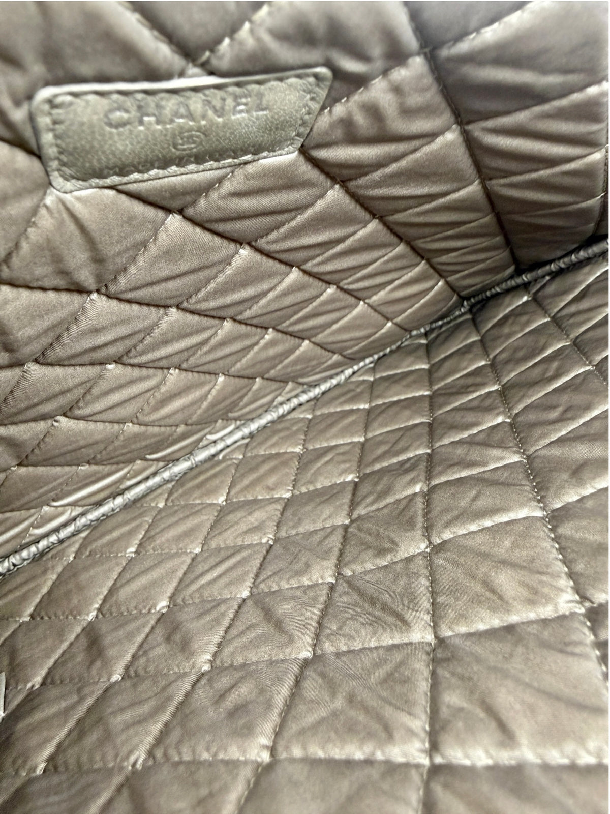 Chanel Gray Quilted O Case T9109