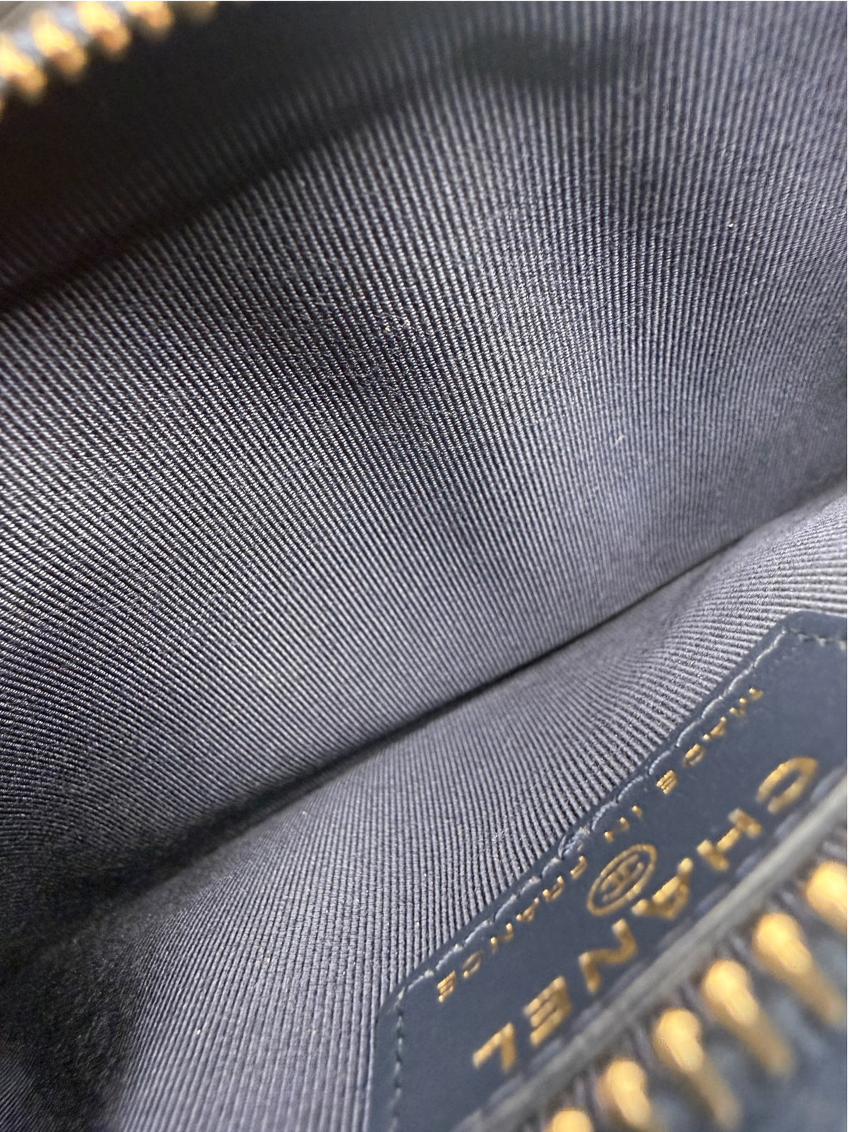 Chanel Navy Caviar Flat Wallet T9105