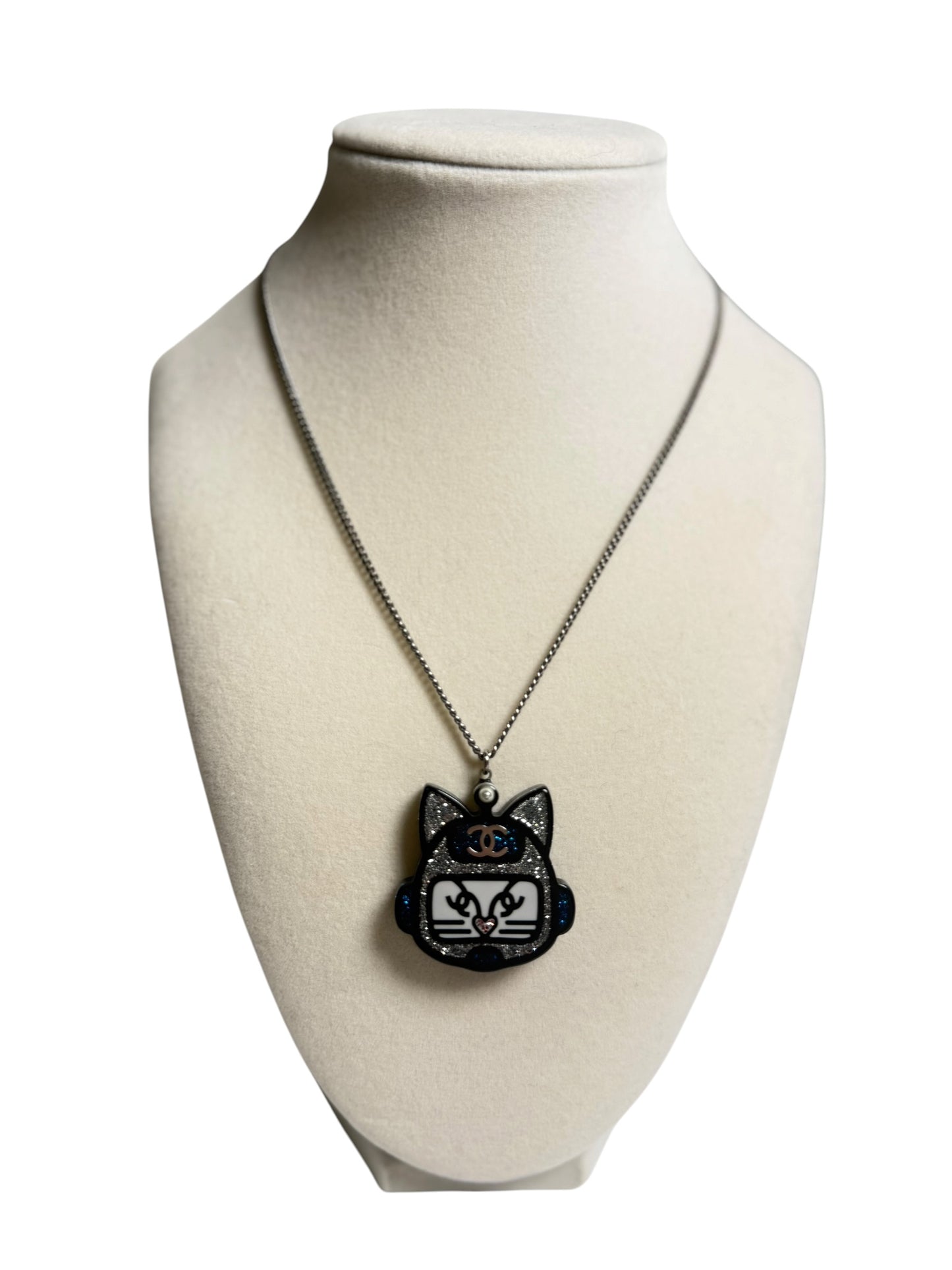 Chanel Cat Pendant Necklace Silver Black T4704