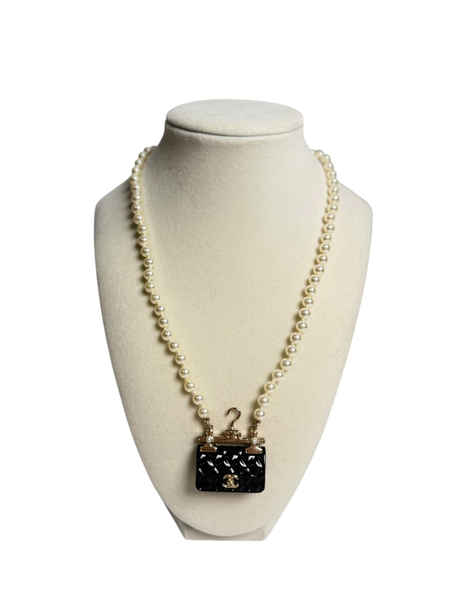 Chanel Pearl Mini Bag Hanger Pendant Necklace Black T3512