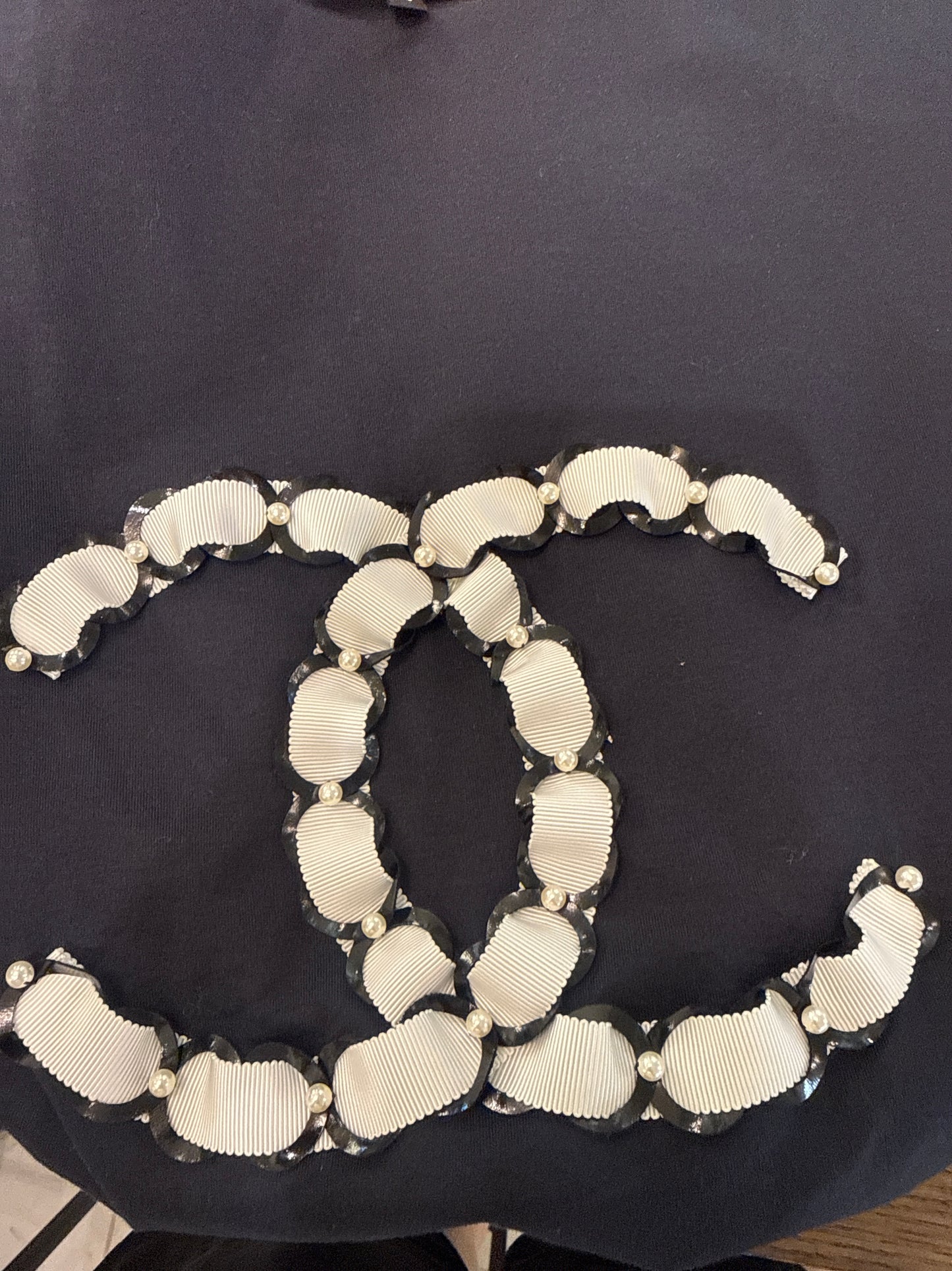 Chanel top navy logo