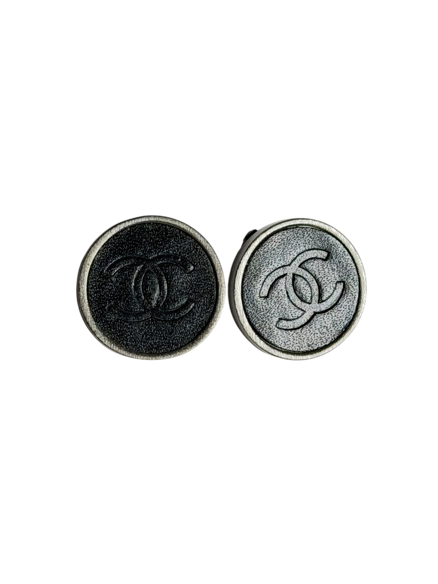 Chanel Vintage Round CC Logo Clip-On Leather Earrings Black T2777
