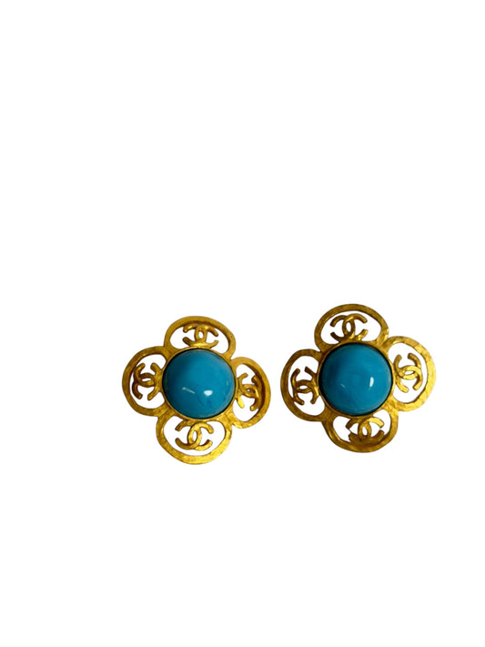Chanel Vintage Turquoise Cabochon Gold CC Flower Clip-On Earrings T2576