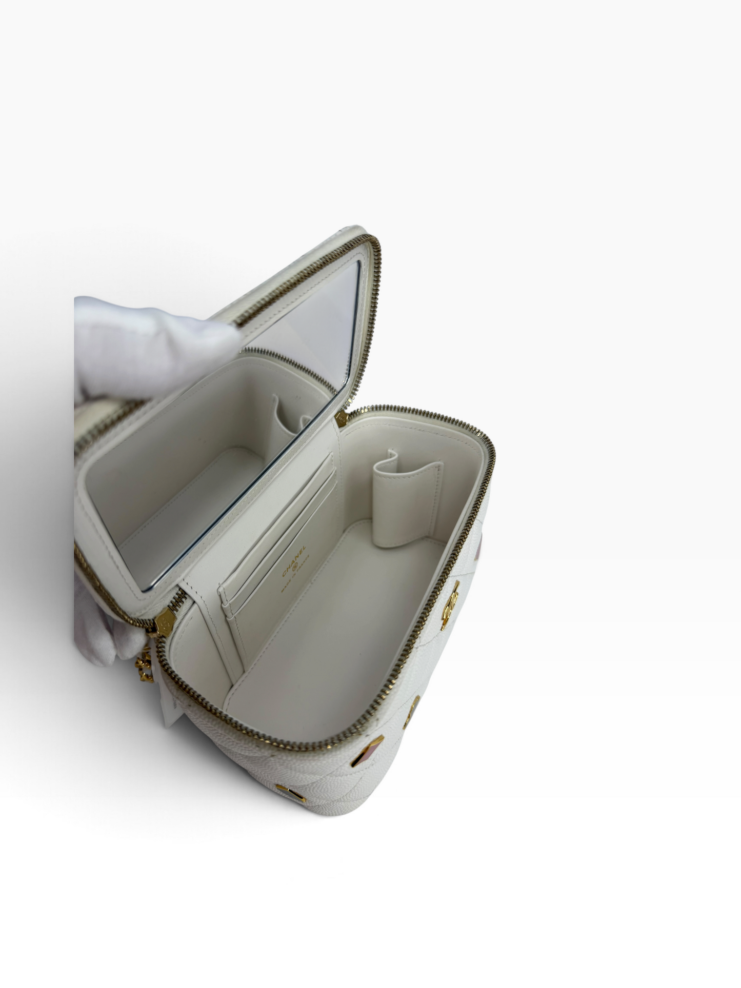 Chanel Casino Vanity White Caviar T8869