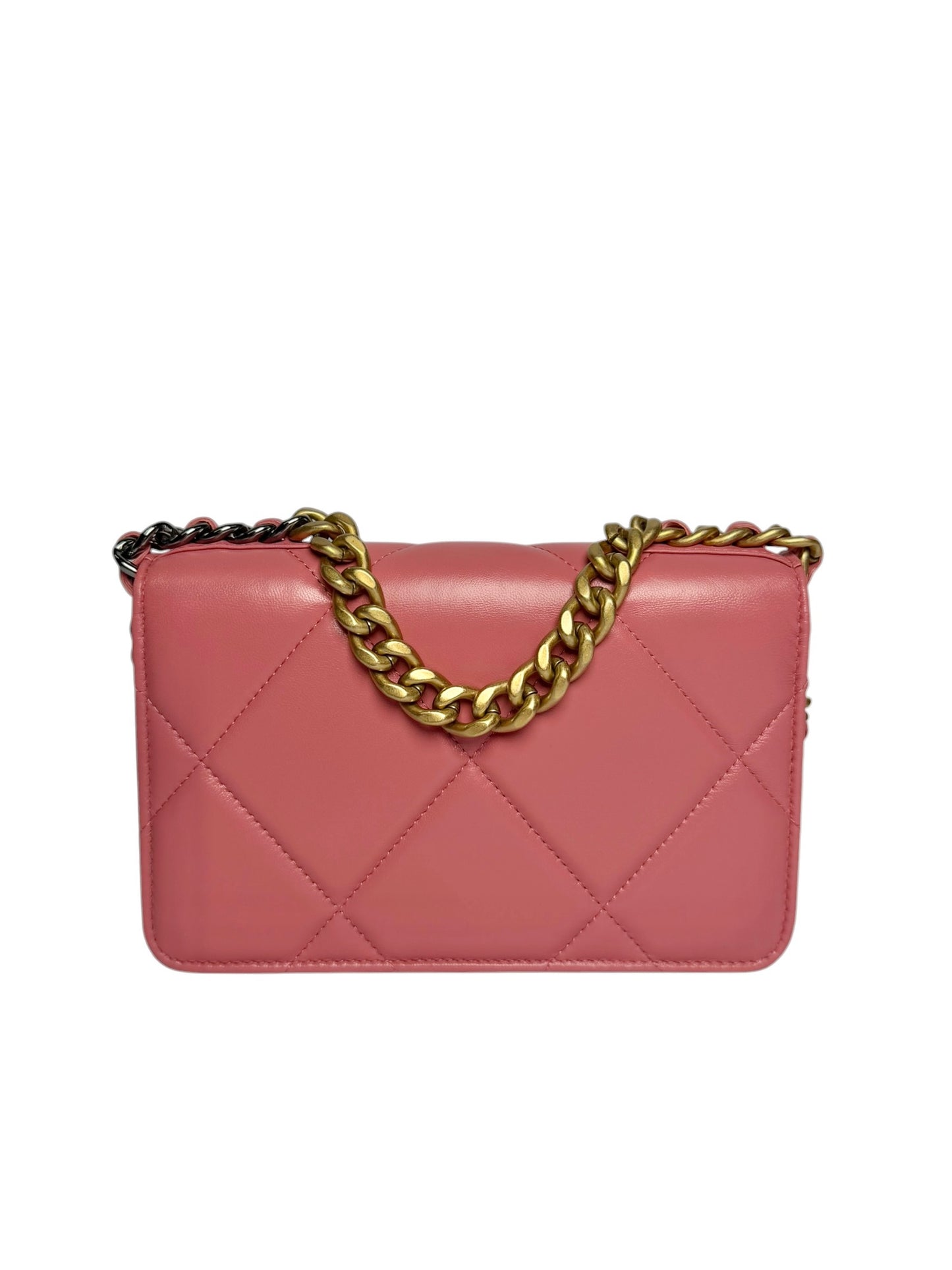 Chanel Pink Lambskin 19 WOC
