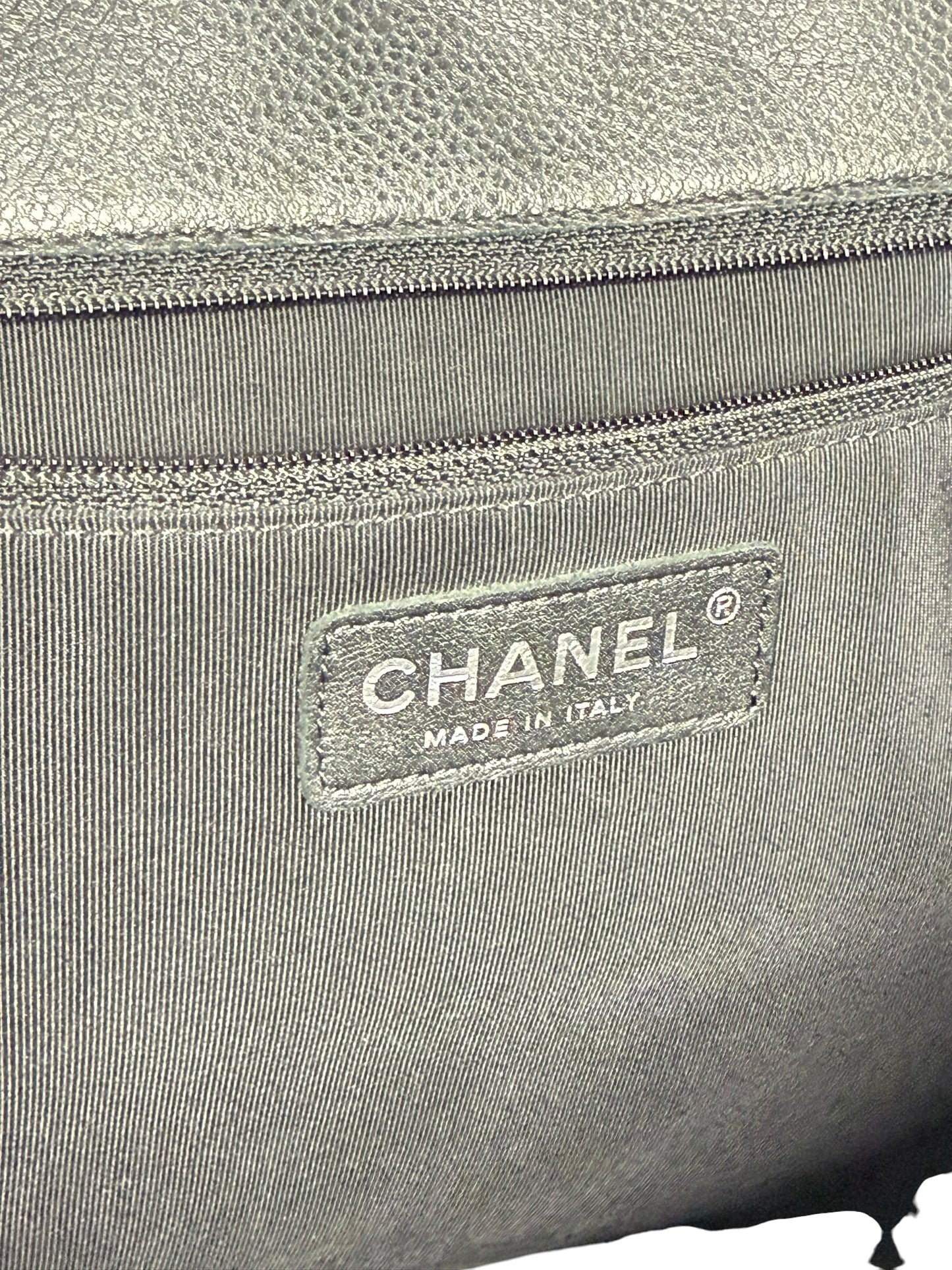 Chanel Quilted CC Chain Shoulder Tote Black T8643