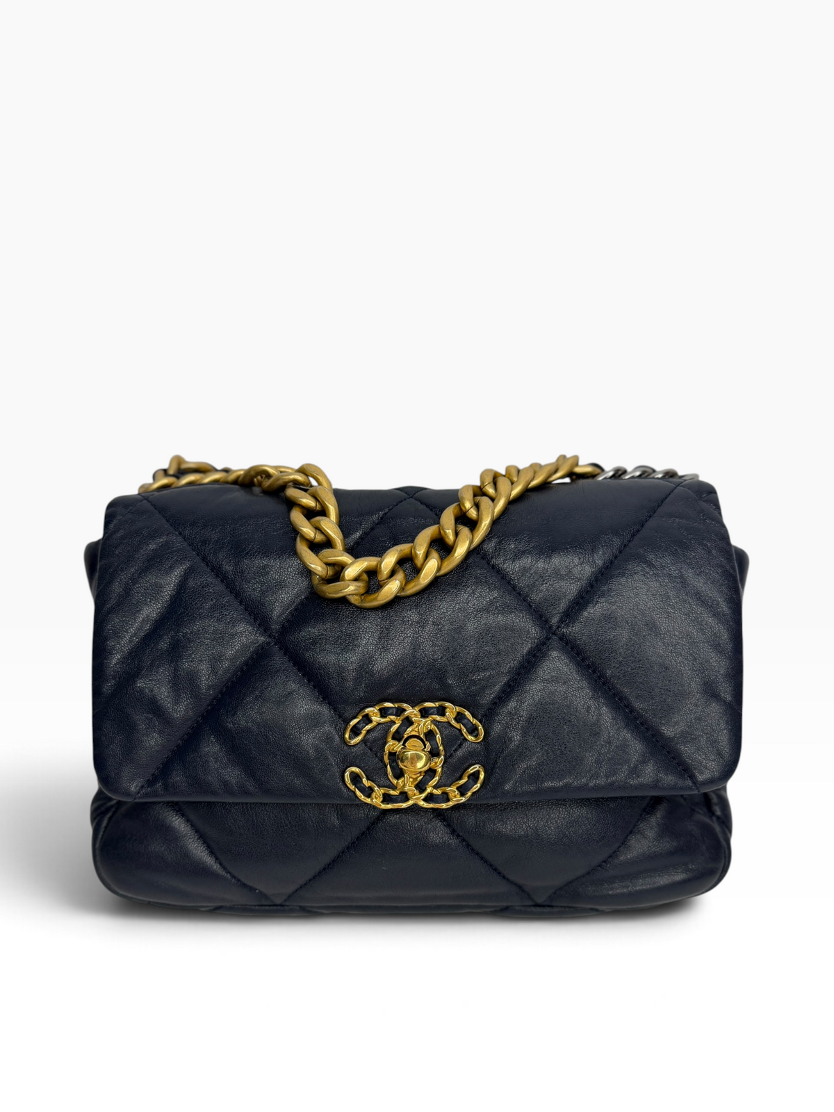 Chanel Navy 19 Medium T8847