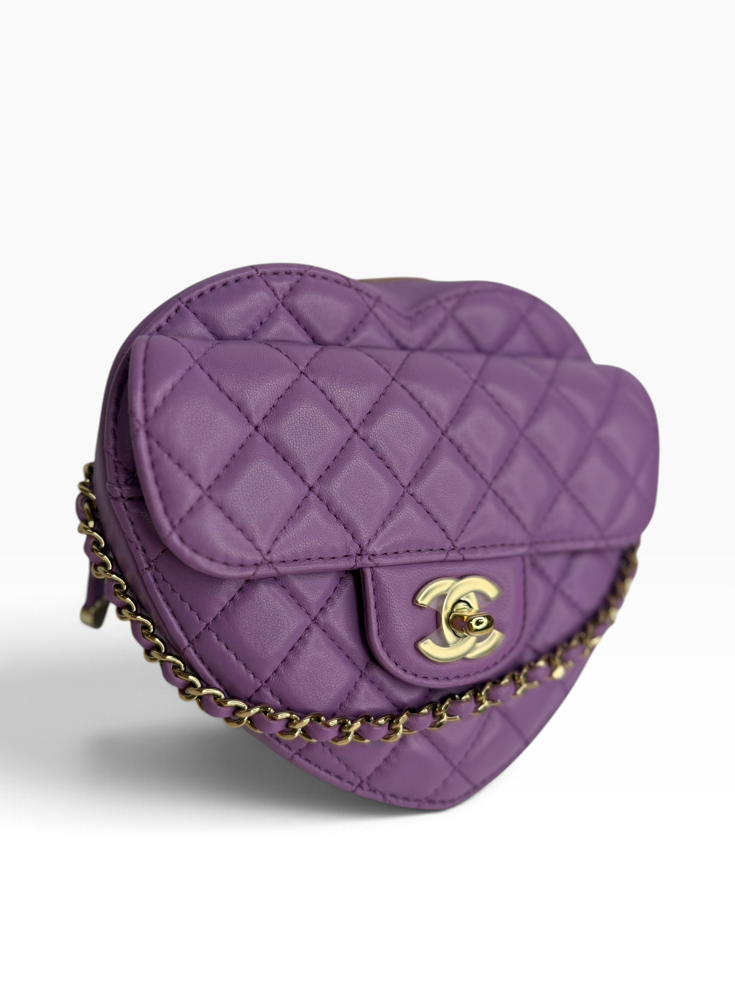 Chanel Purple Heart ghw crossbody medium lamb T8780