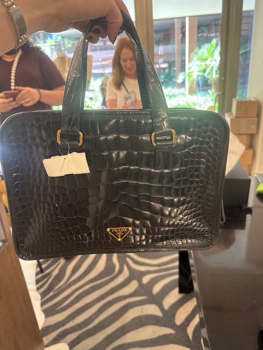 Prada croc DEPOSIT 200, remaining $2300