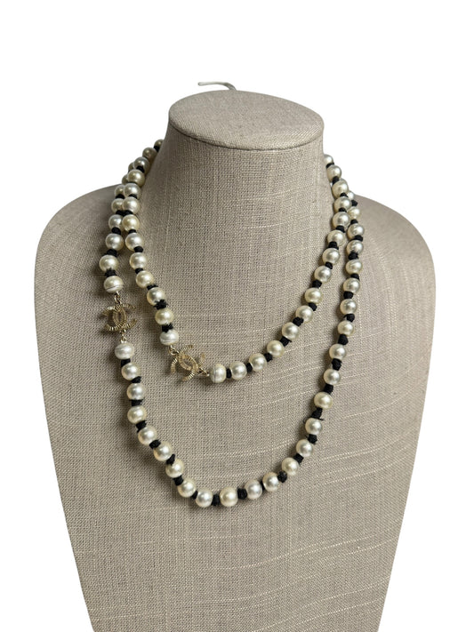 Chanel Pearl CC Long Necklace Cream Gold Black T7064