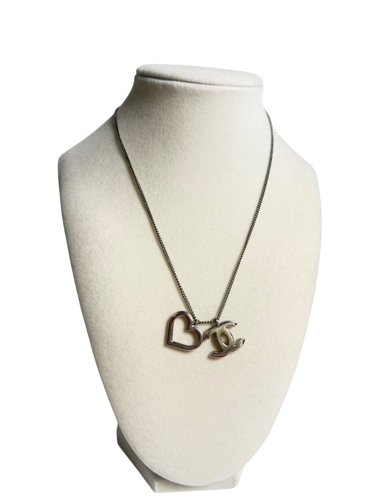 Chanel Heart CC Pendant Necklace Silver T6935