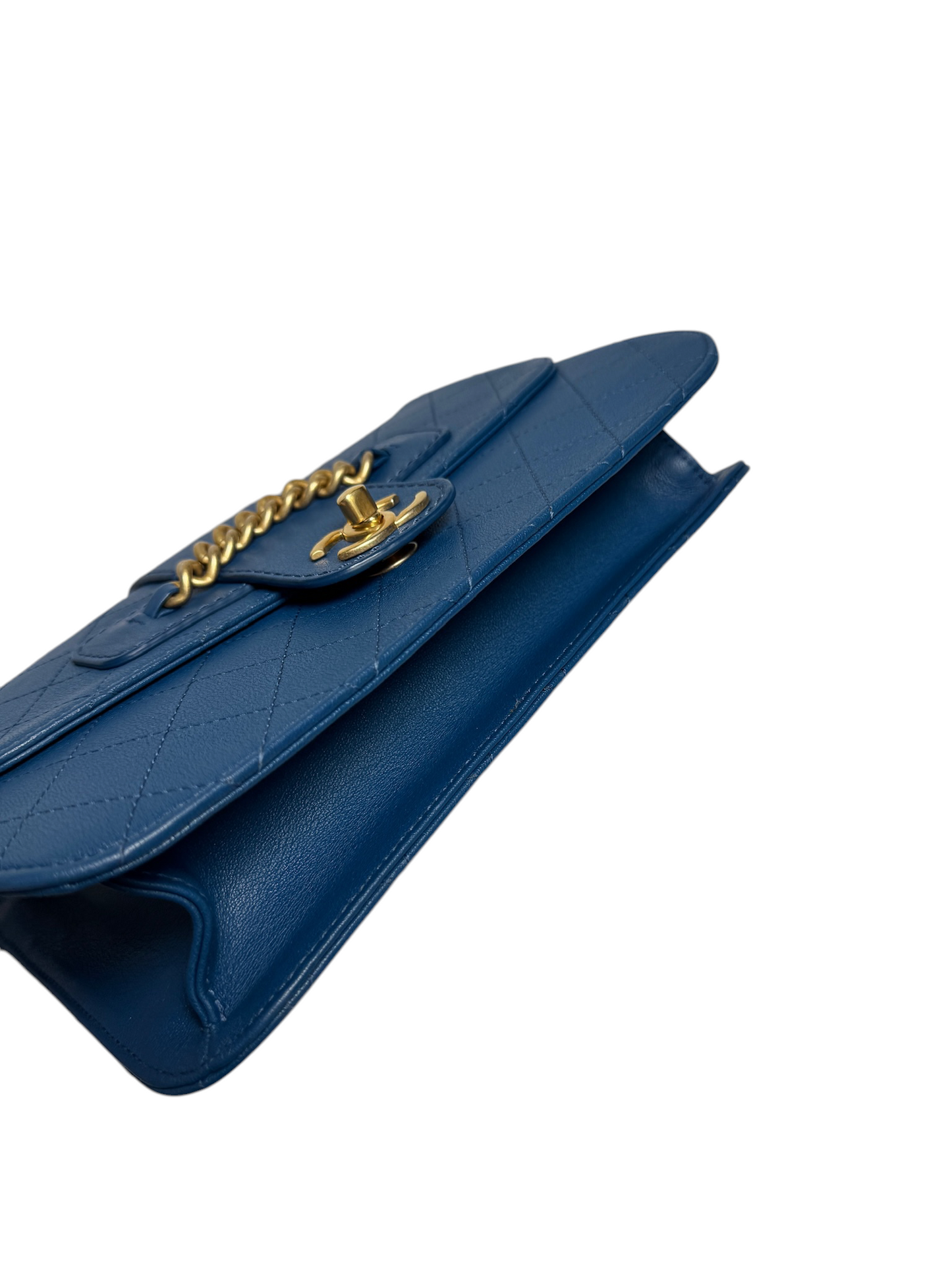 Chanel Chain Lock Blue Flat T8497