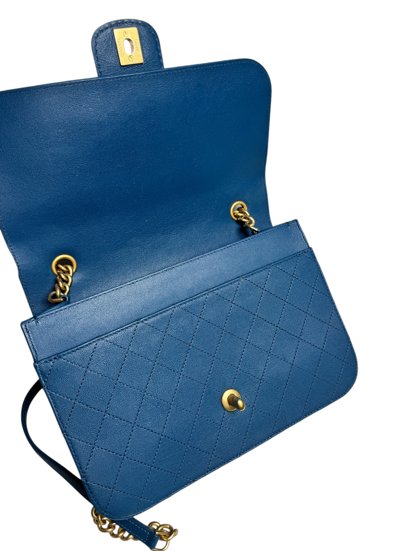 Chanel Chain Lock Blue Flat T8497