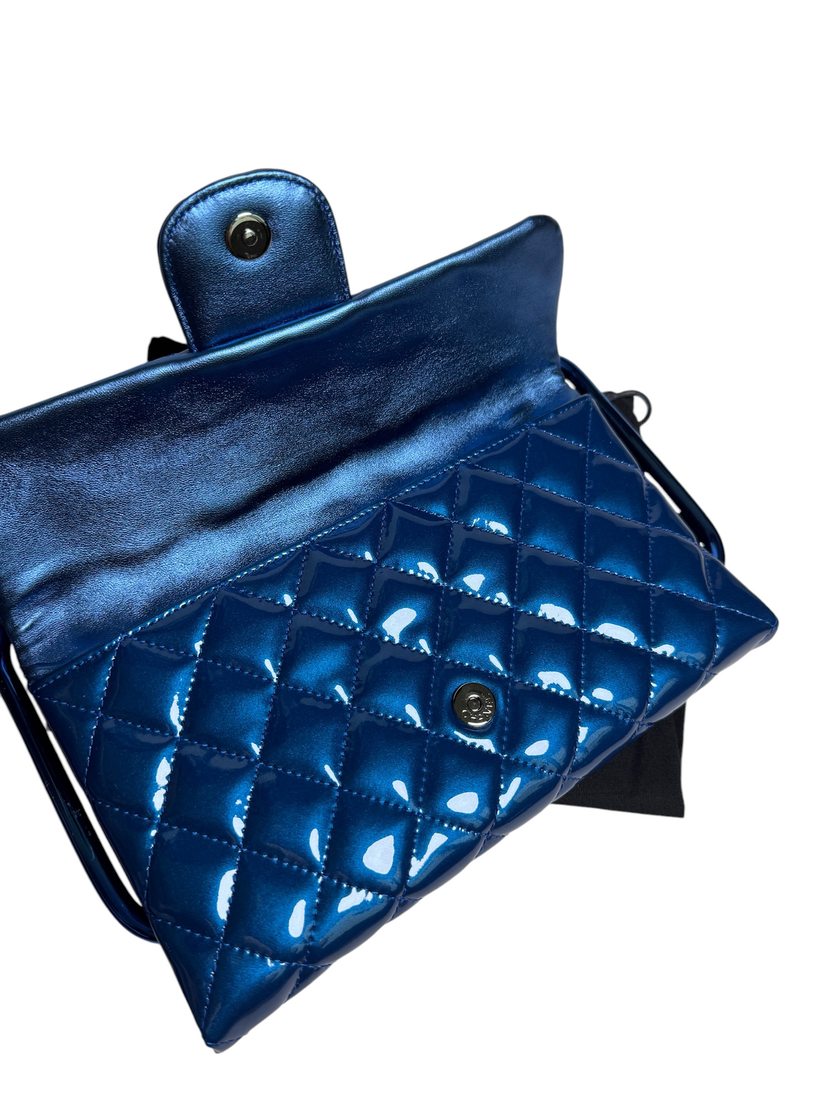 Chanel Metallic Patent Blue Handle T8496