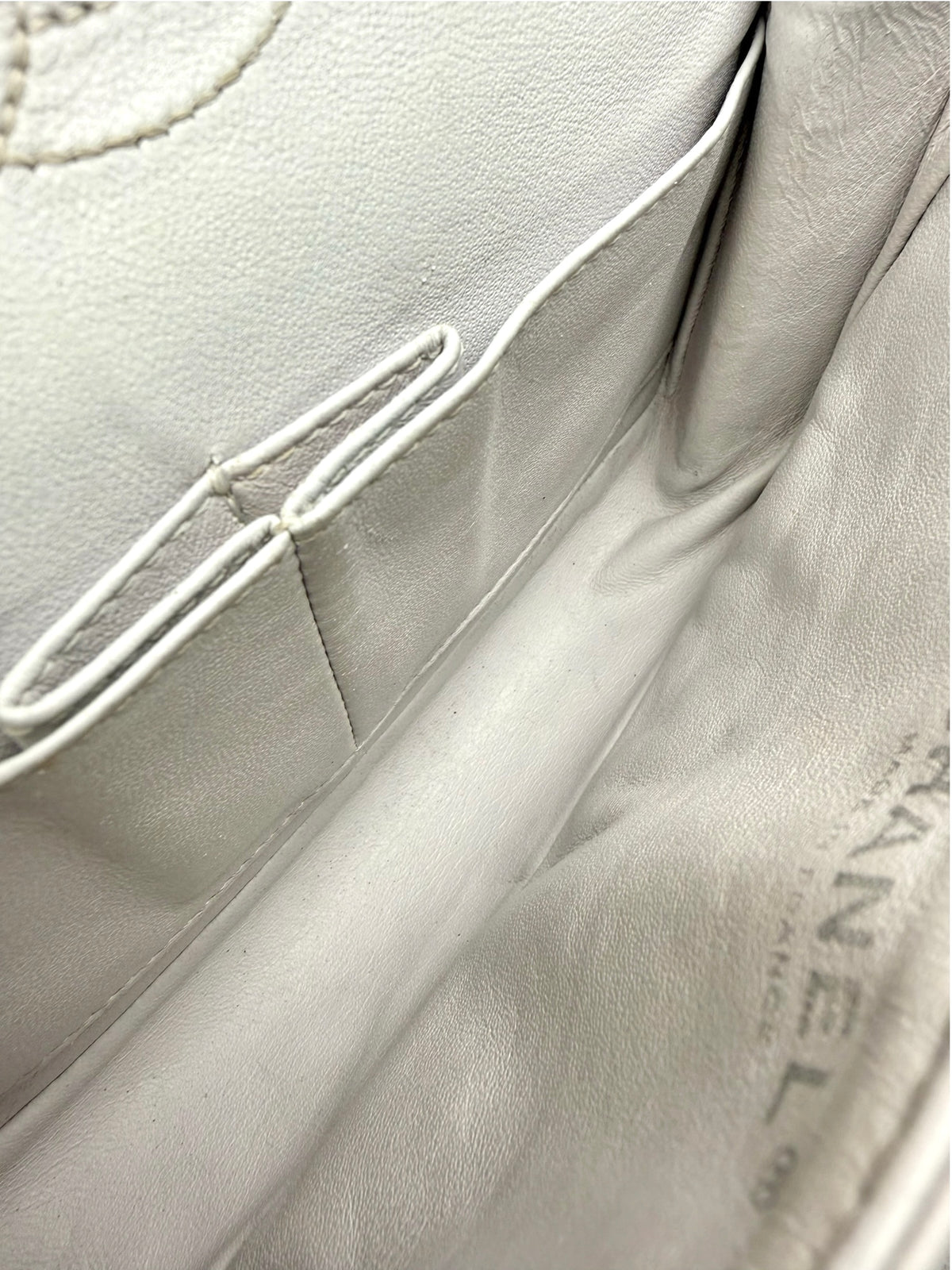 Chanel Mini White Reissue 2.55 Flap T9430