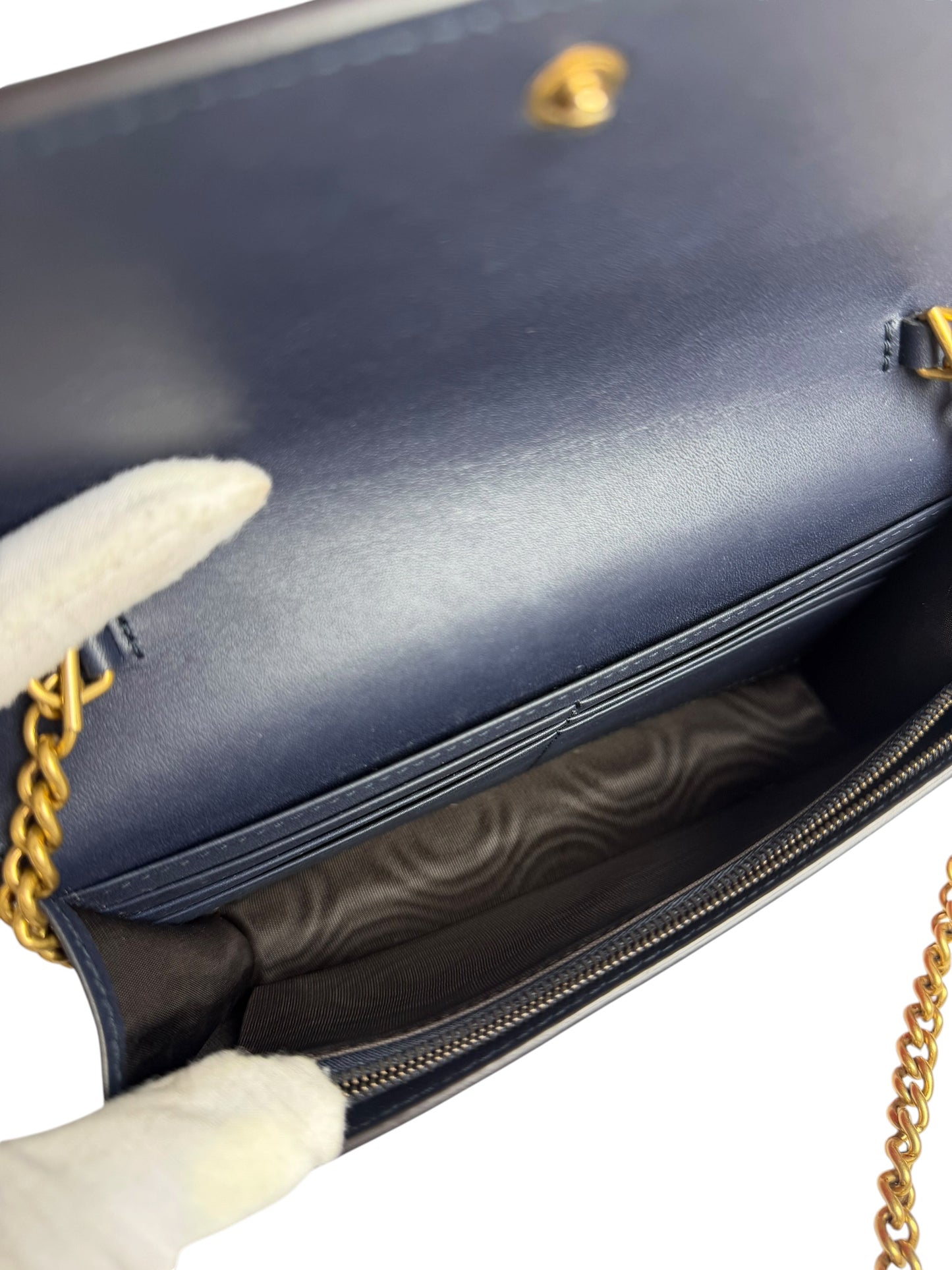 Gucci Tricolor Tiger Stud Wallet On Chain T6093