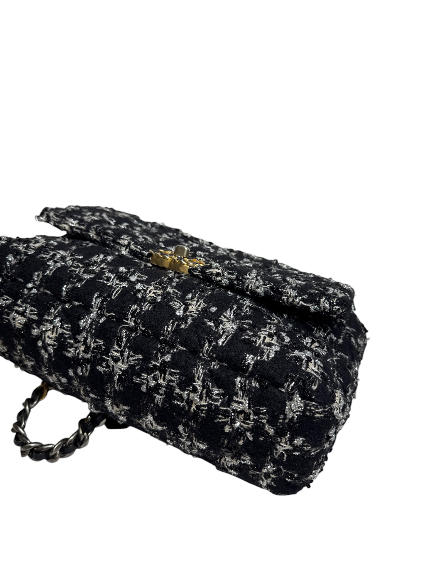 Chanel 19 Tweed Black/White Houndstooth GHW Large