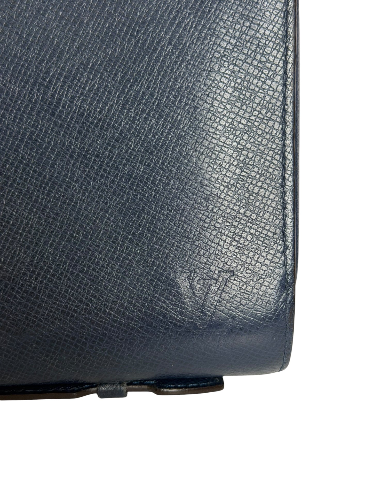Louis Vuitton XL Blue Taiga Zip Wallet T4218