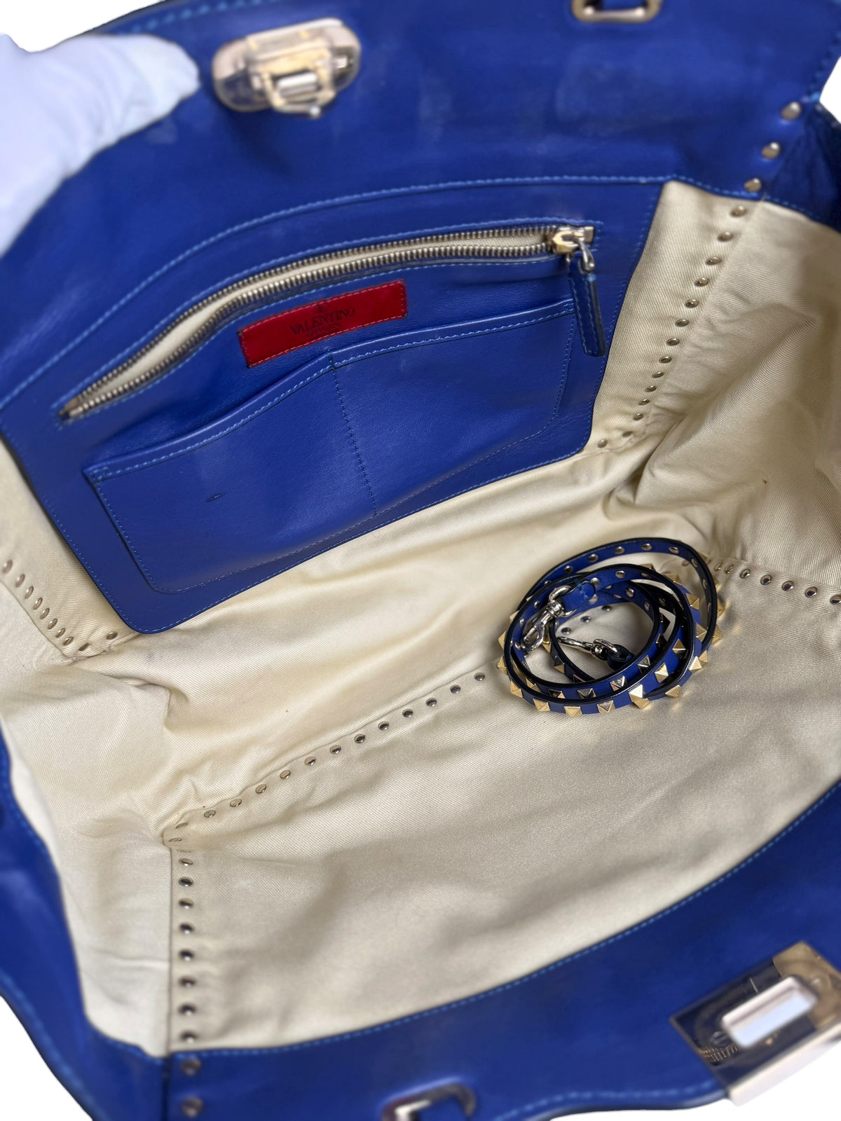 Valentino Garavani Rockstud Trapeze Tote Blue Leather T5688