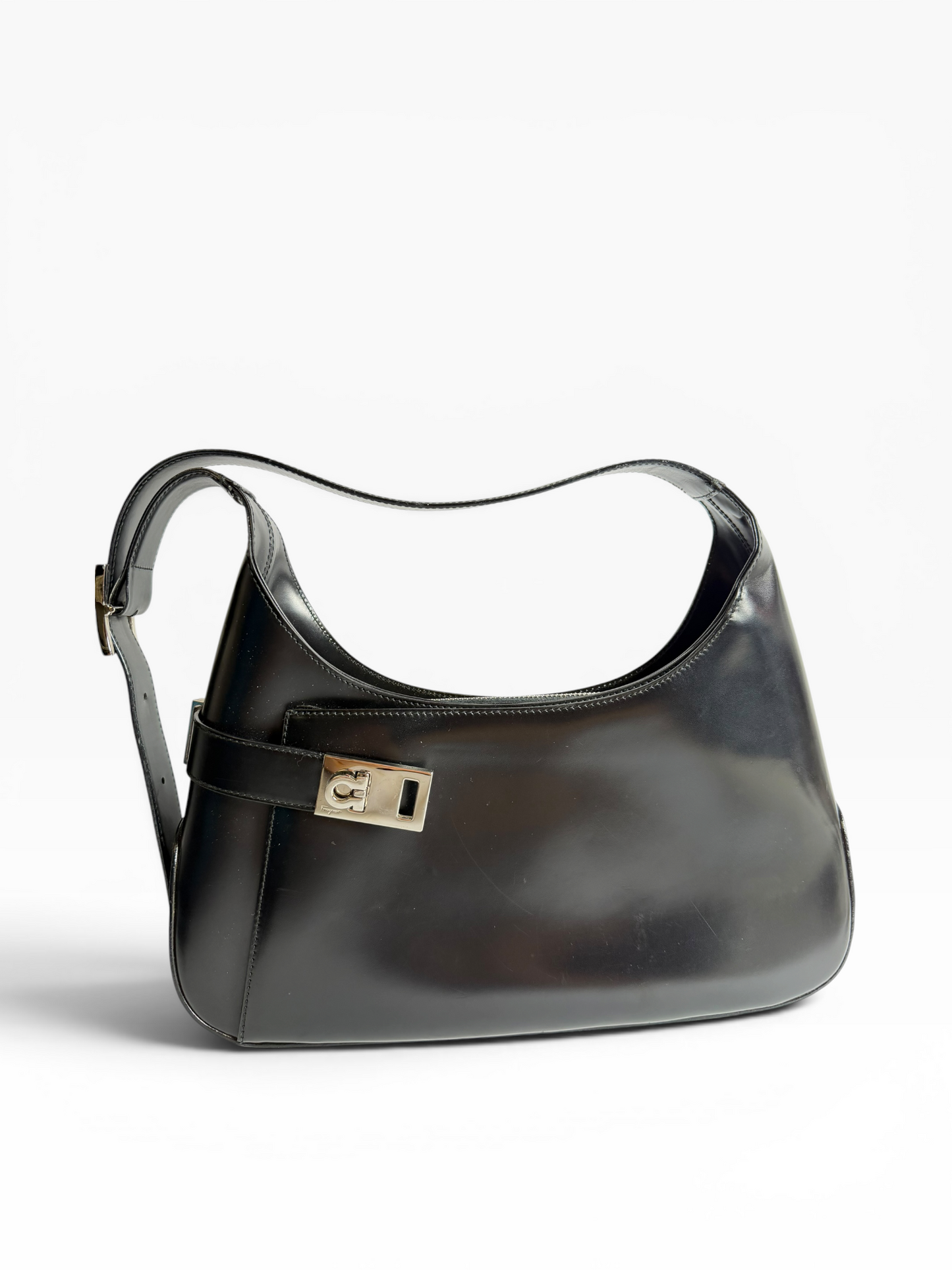 Ferrogamo black shoulder #1006