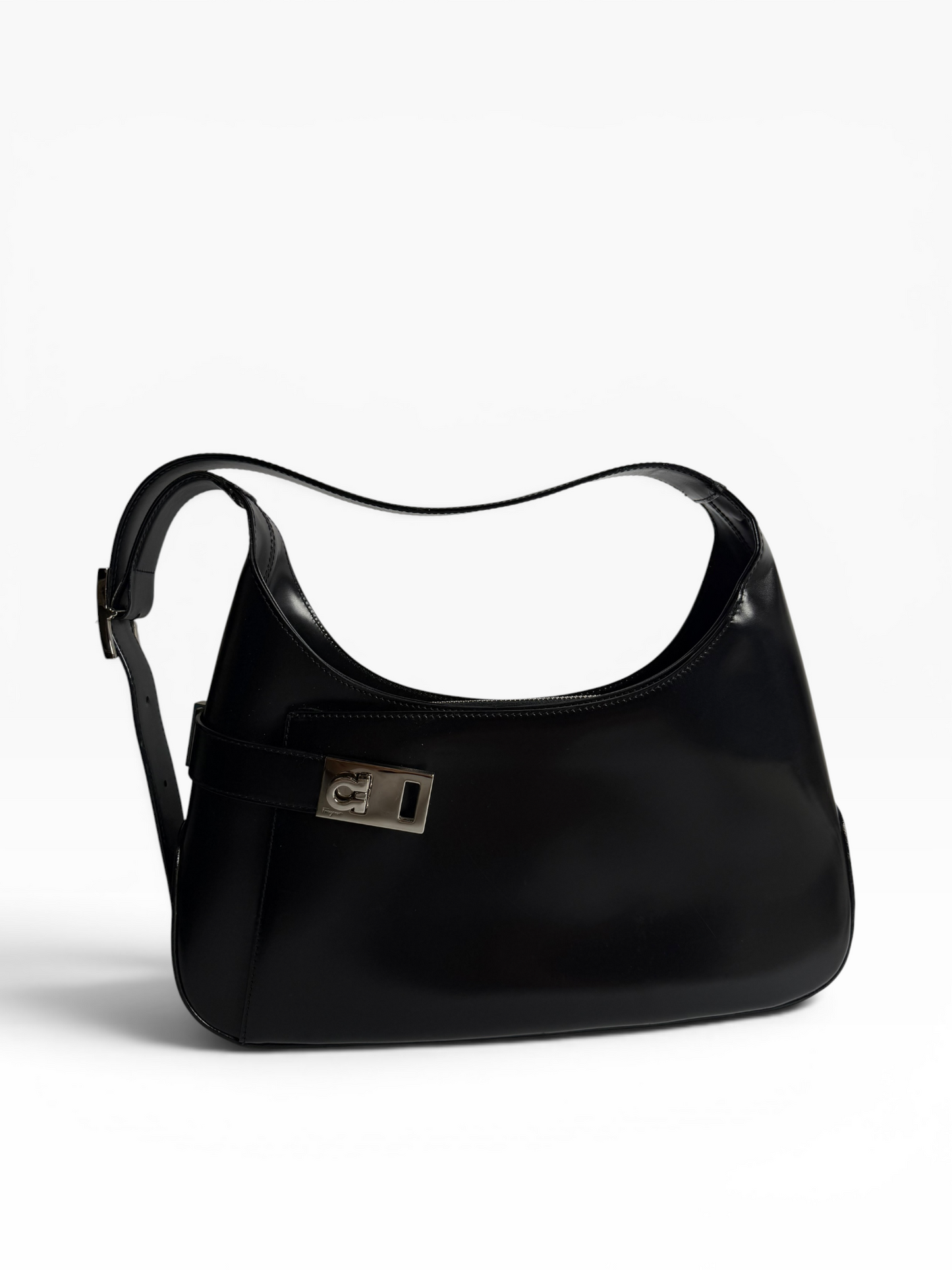 Ferrogamo black shoulder #1006
