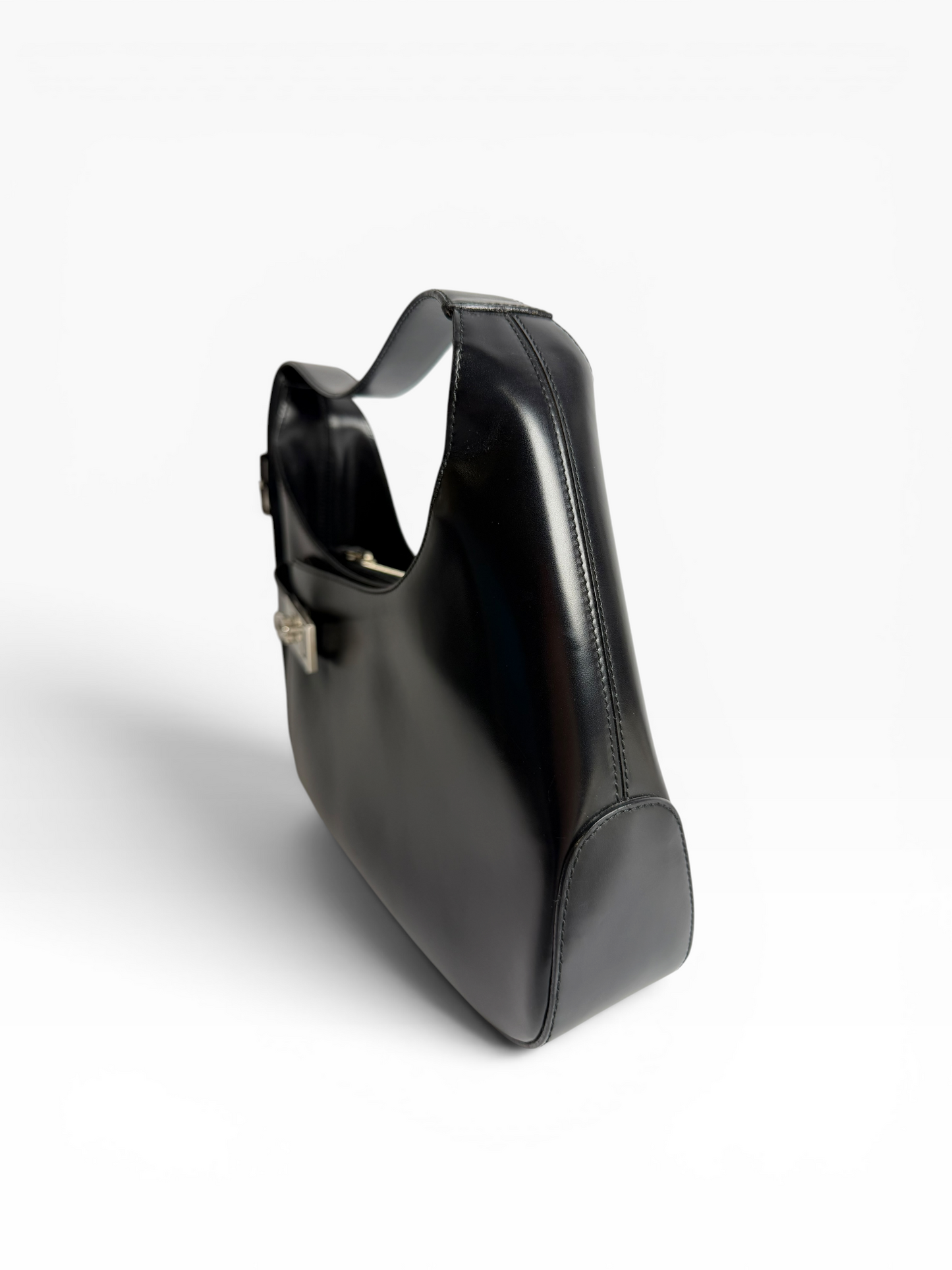 Ferrogamo black shoulder #1006
