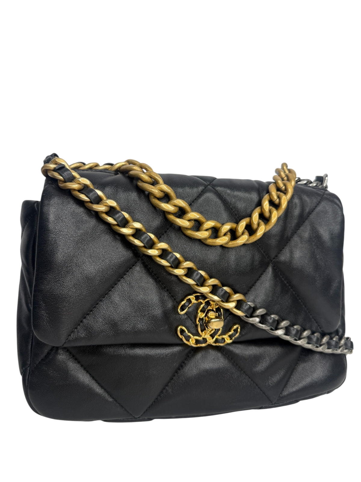 Chanel 19 Black T9197