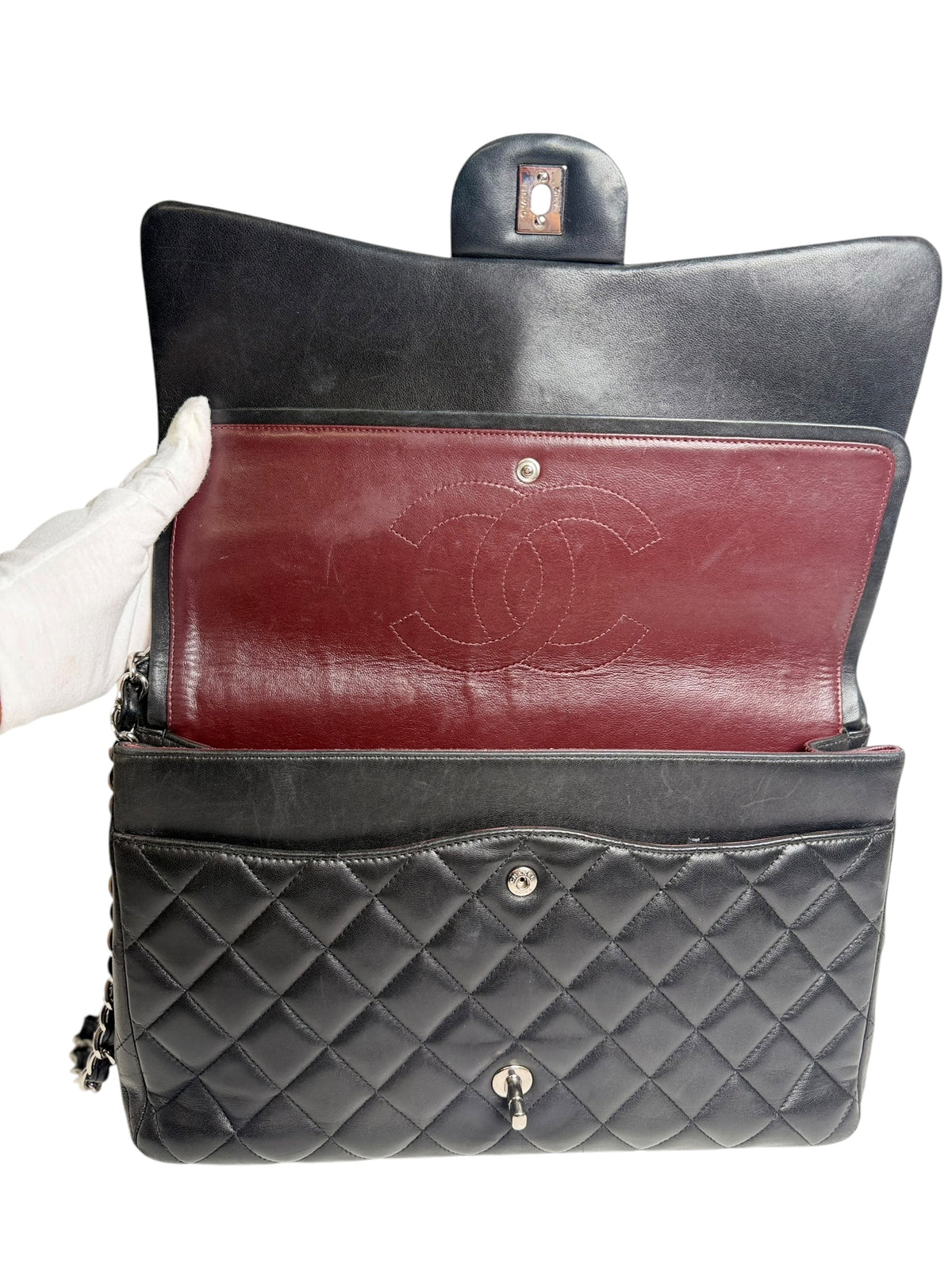 Chanel Maxi Double Flap Black Quilted Lambskin T1320