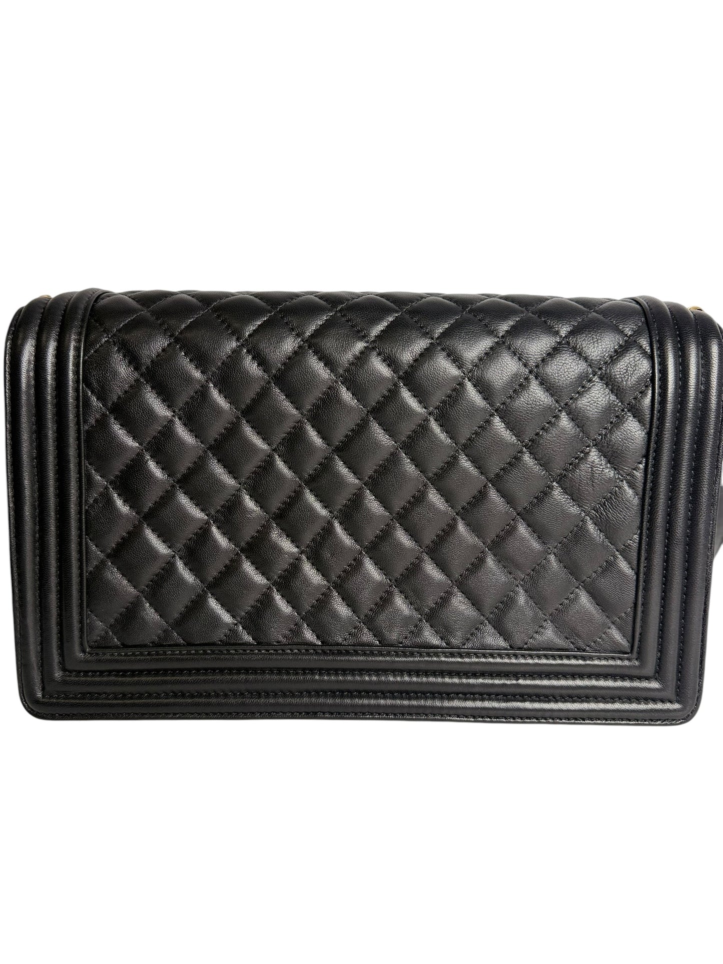 Chanel Quilted Medium Boy Flap Bag T8018