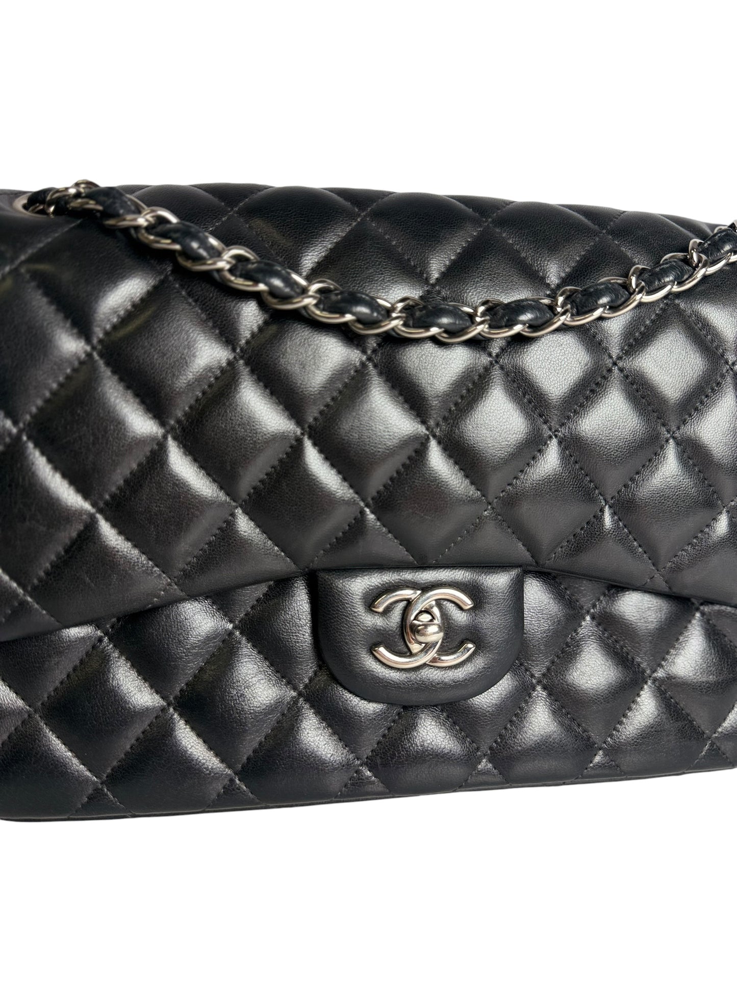 Chanel Jumbo Double Flap Black Quilted Lambskin T1048