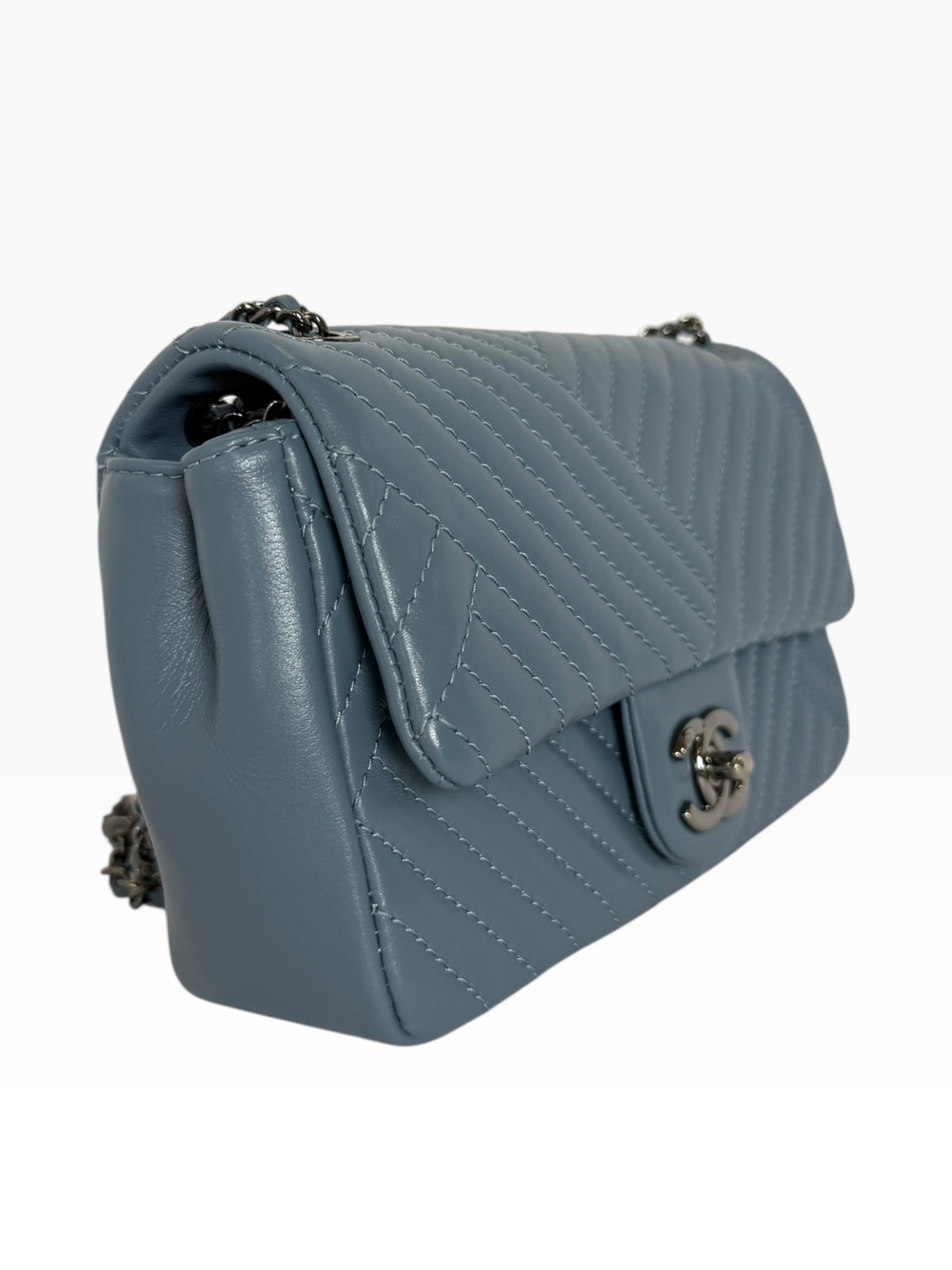 Chanel irregular Chevron Mini Classic Flap Blue
