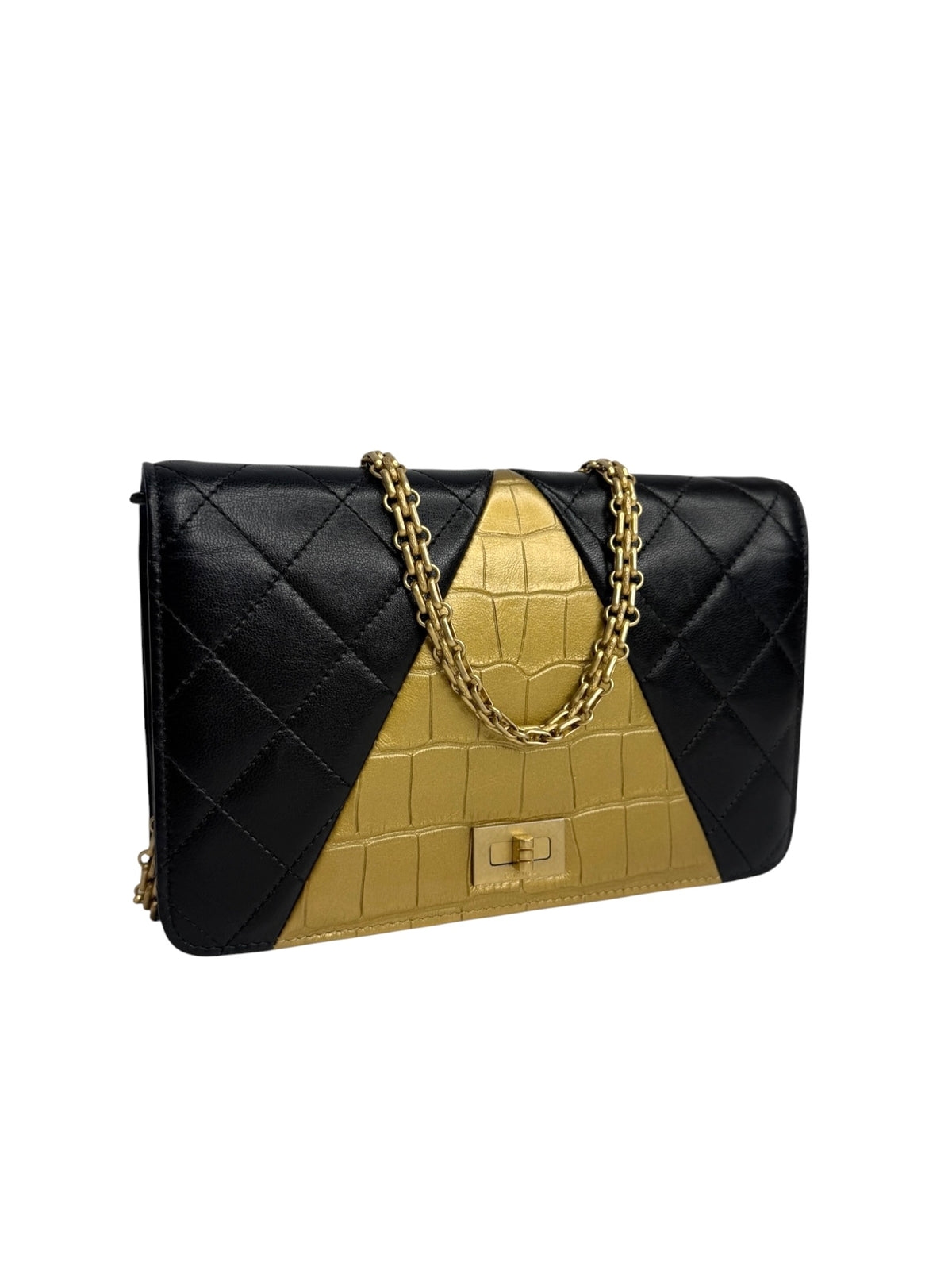 Chanel Crocodile Embossed Reissue Wallet On Chain Gold and Black T9312