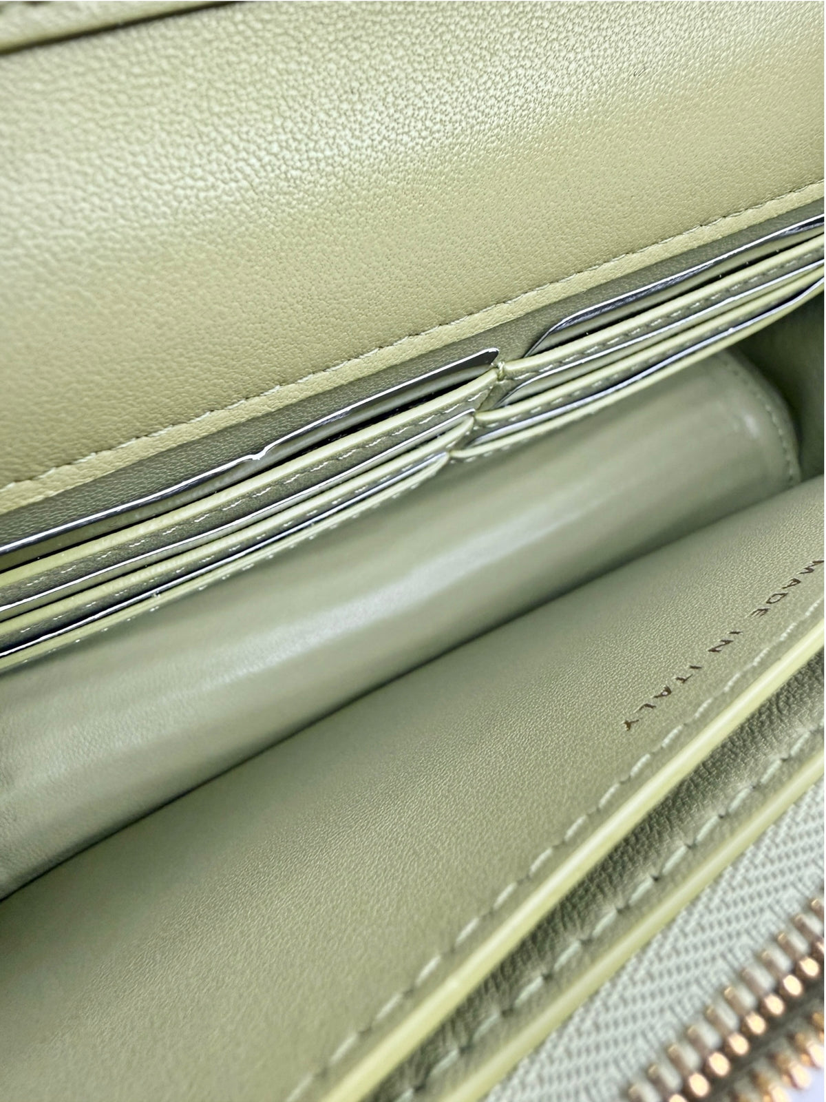 Chanel Green Lizard Embossed Wallet on Chain T9303