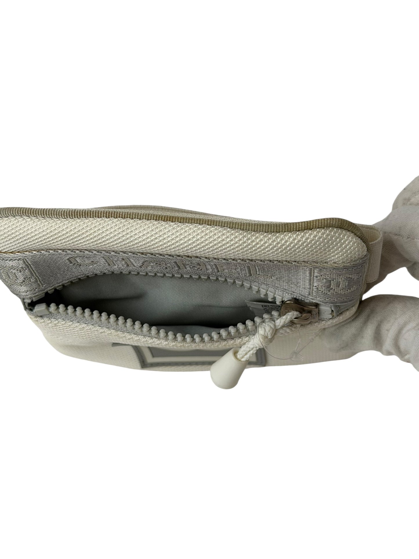 Chanel sport nylon arm wristlet T3918