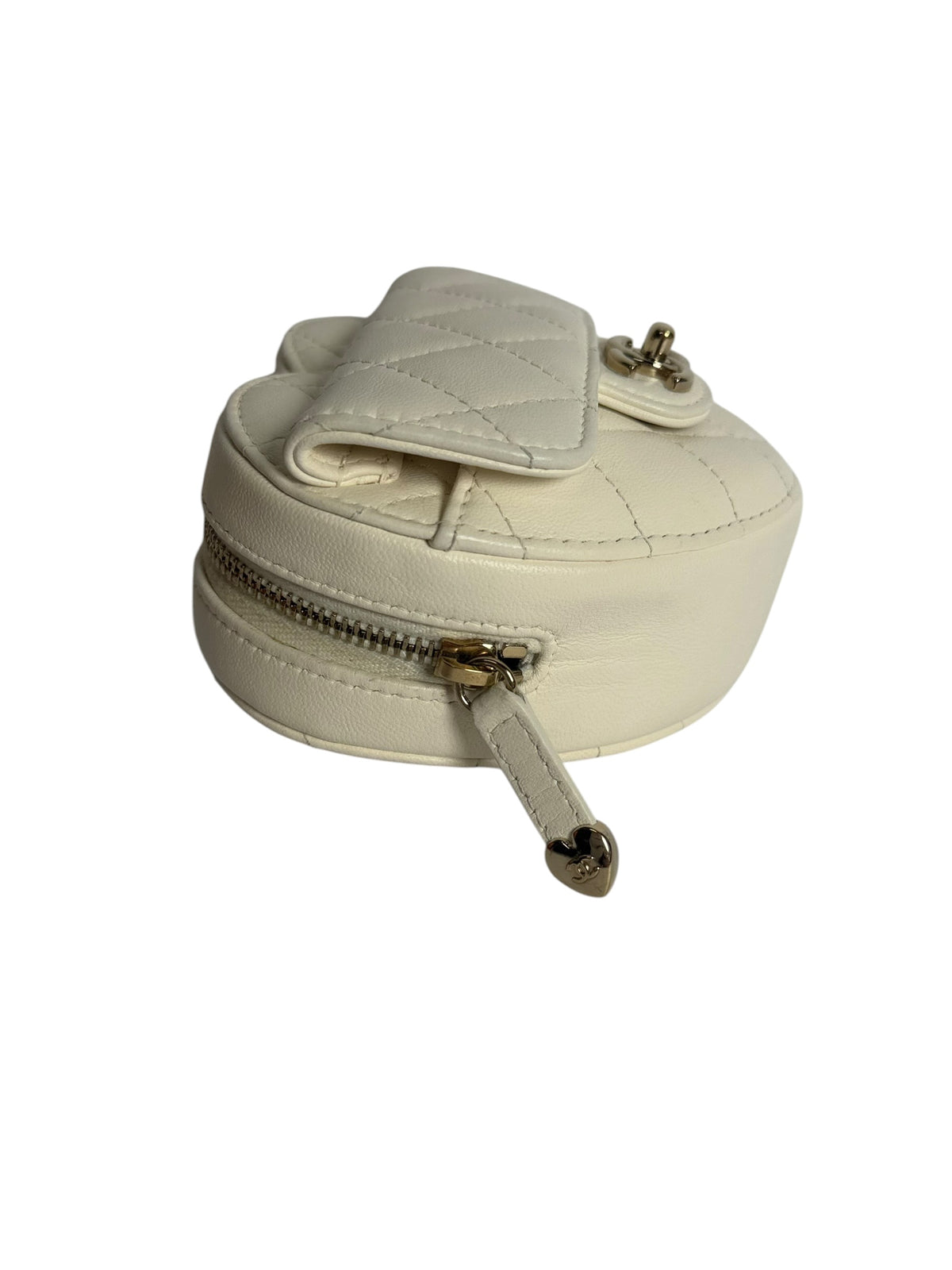 Chanel White heart case ghw T7977