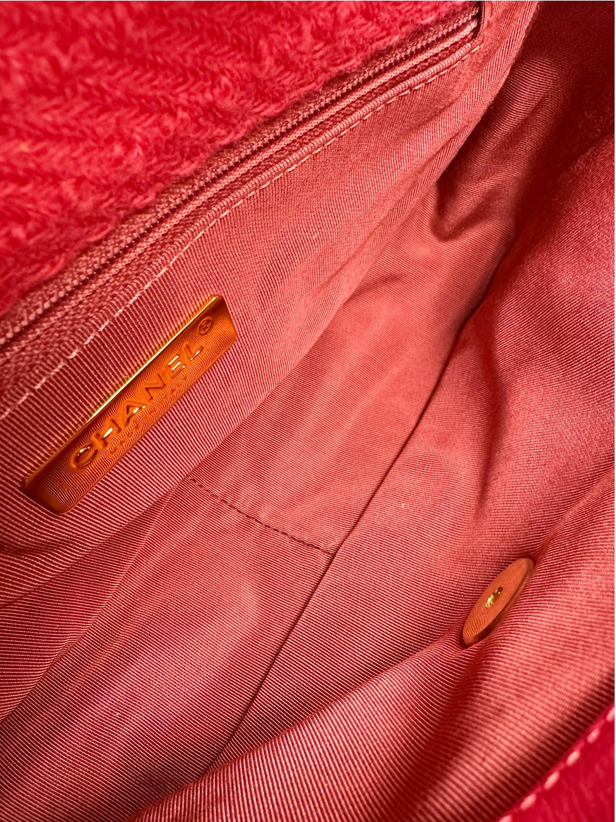 Chanel 19 Medium Pink Tweed Flap T9320