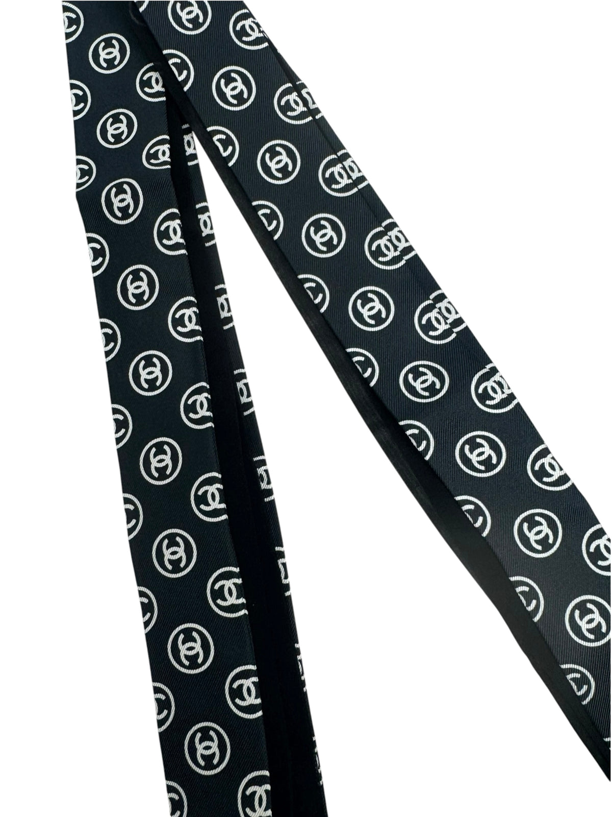Chanel CC Twilly T9369
